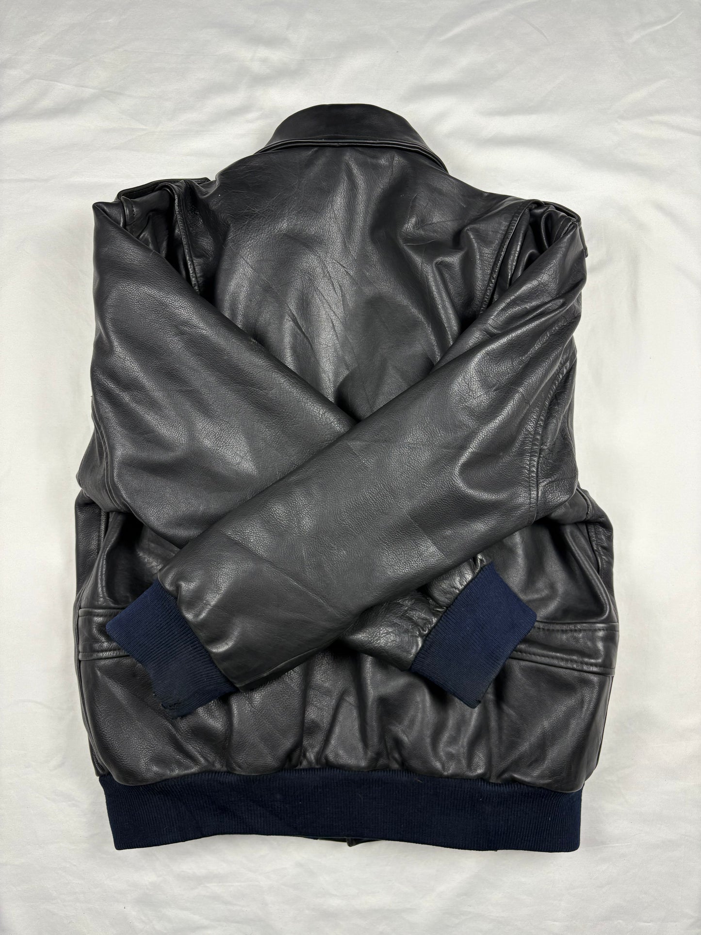 True Vintage 80s A-2 Fur Lined Black Aviator Leather Jacket (M)