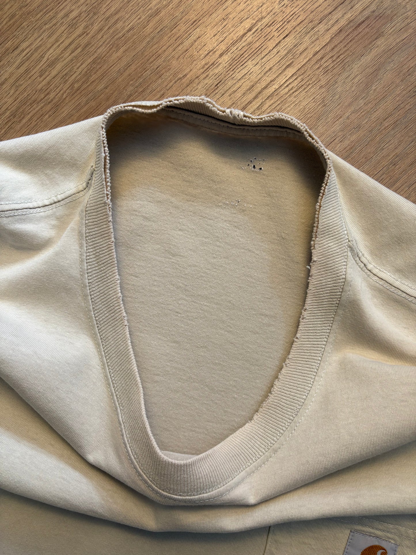 Carhartt 90s Heavyweight Off-White Pocket Tee (L)
