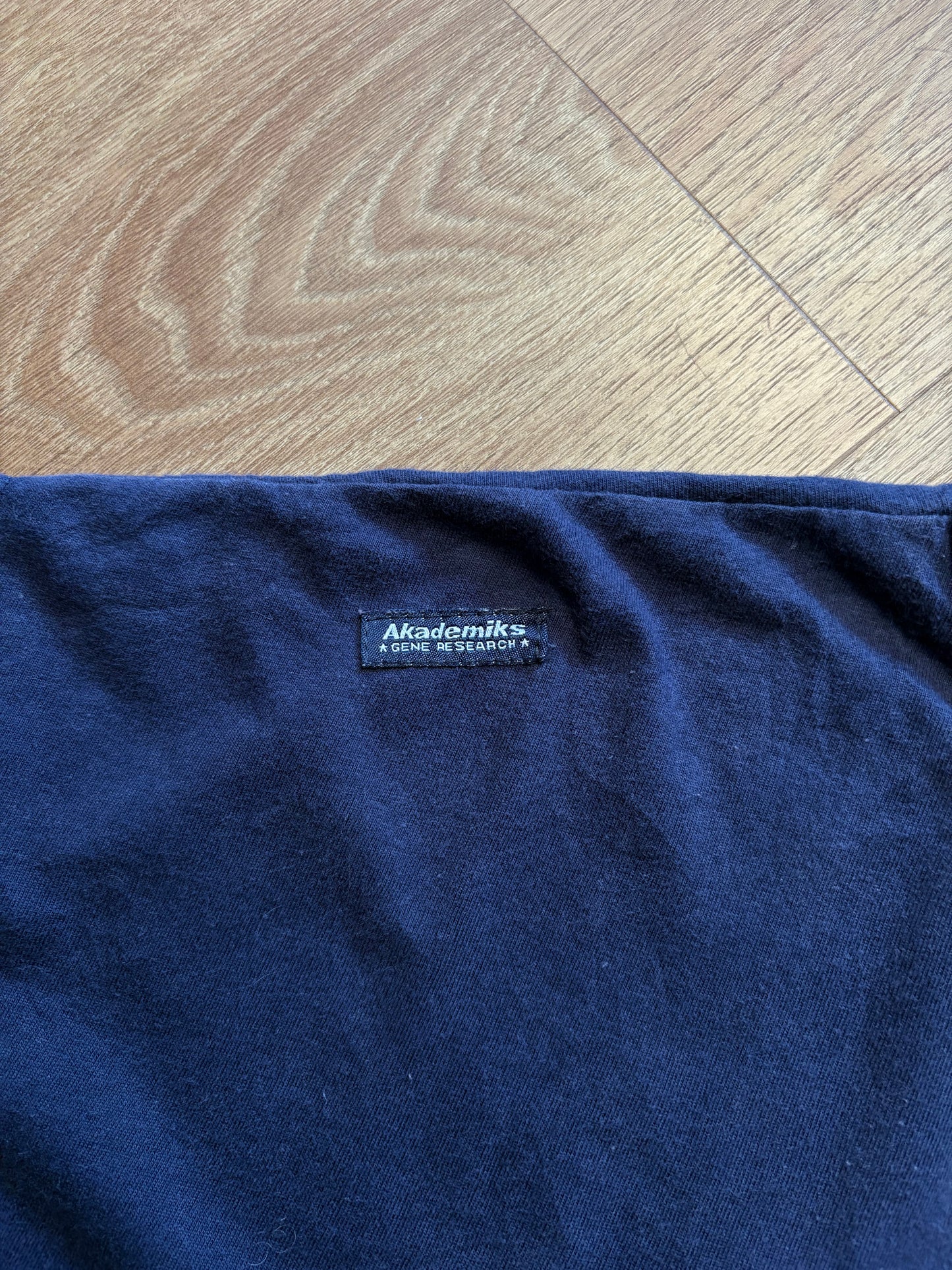 Akademiks HipHop 90s Navy Blue Graphic Tee (XL)
