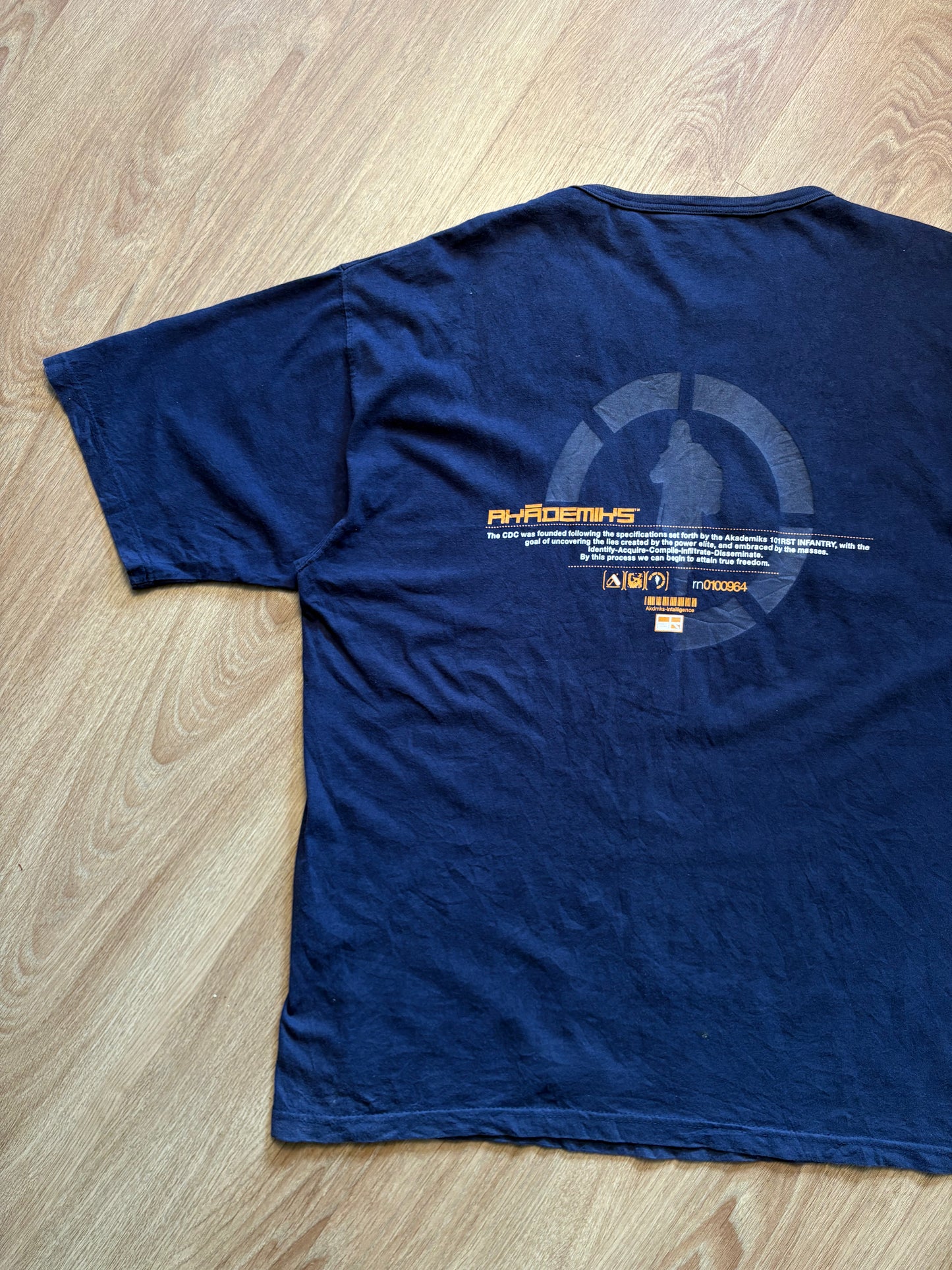 Akademiks HipHop 90s Navy Blue Graphic Tee (XL)