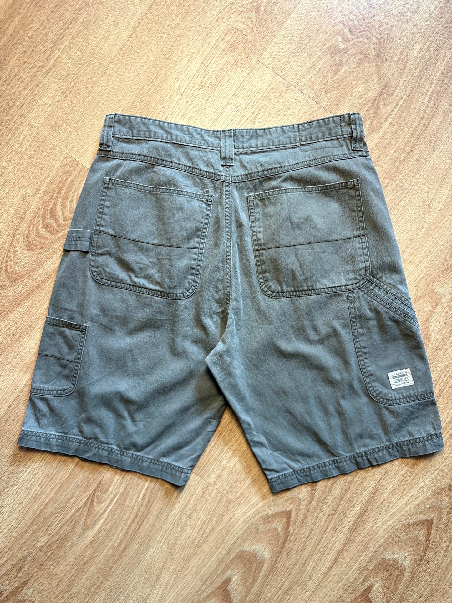 Vintage Wrangler Hero Khaki Green Carpenter Shorts (32w)