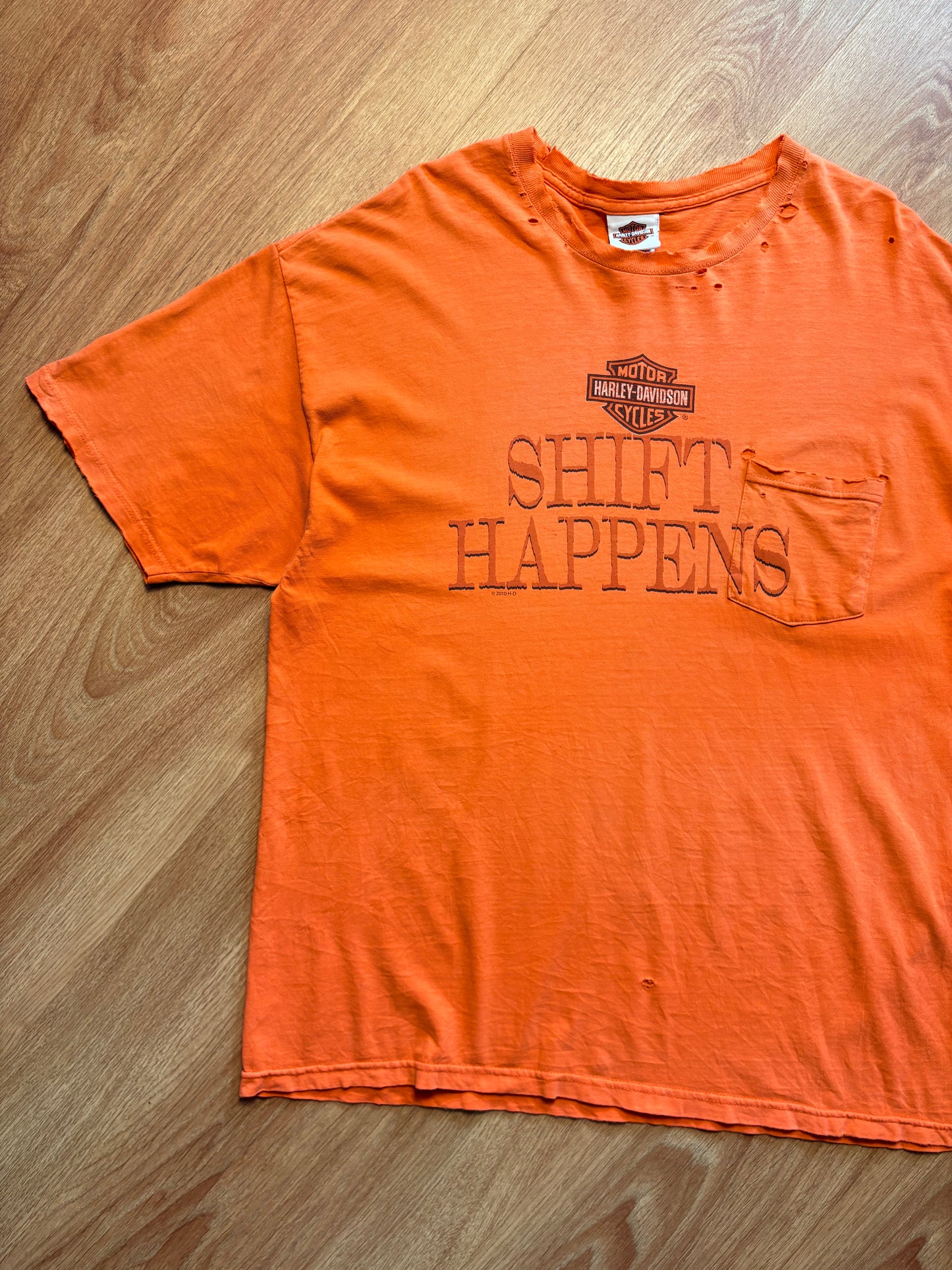 Harley Davidson Vintage Orange Thrashed Pocket Tee (XL)
