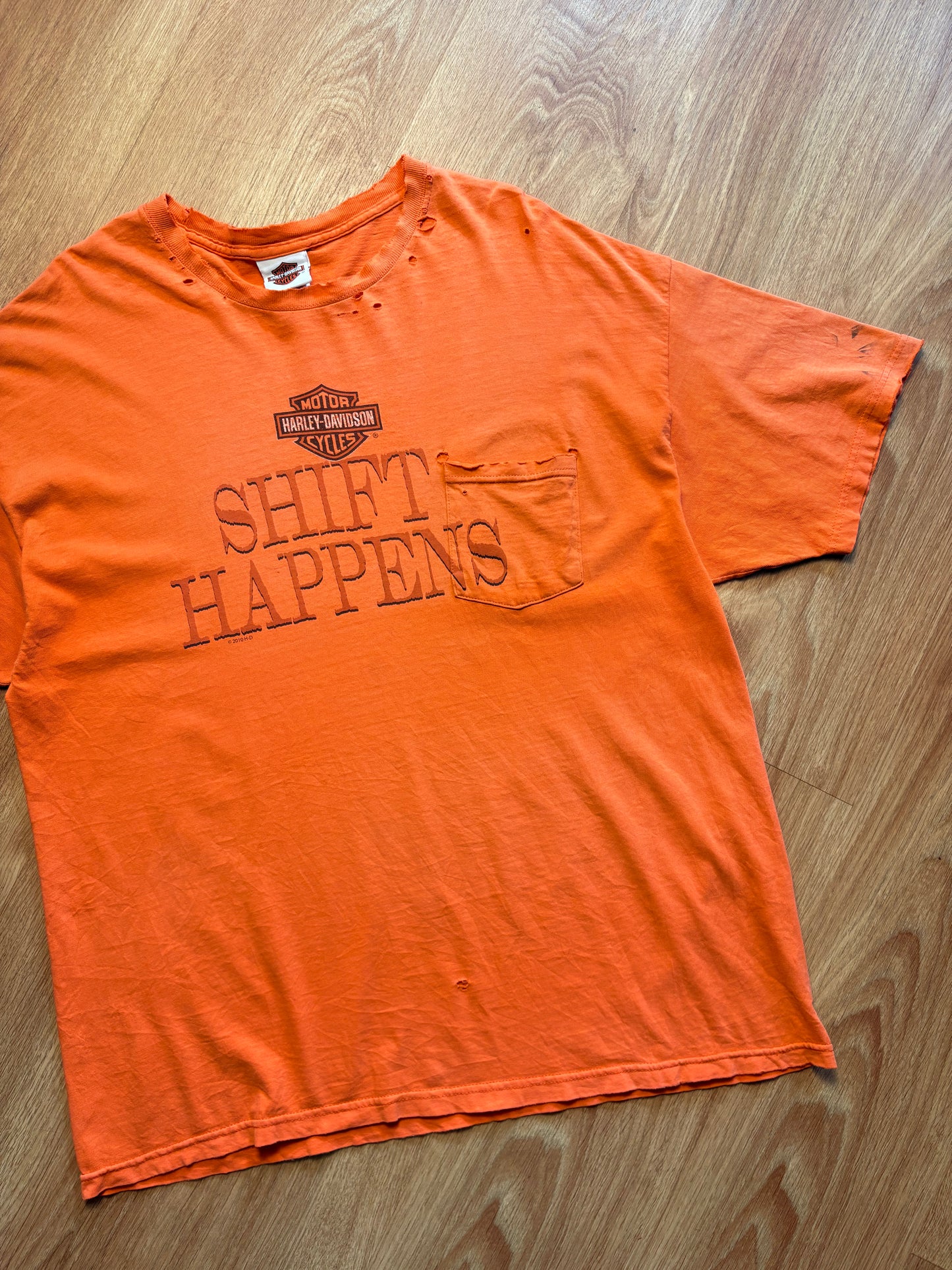 Harley Davidson Vintage Orange Thrashed Pocket Tee (XL)