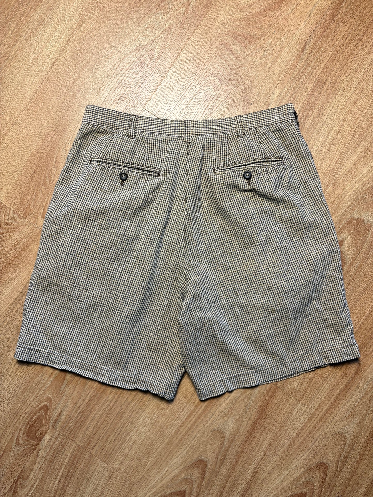 Vintage Tommy Hilfiger Beige Checkered Pleated Shorts (33w)
