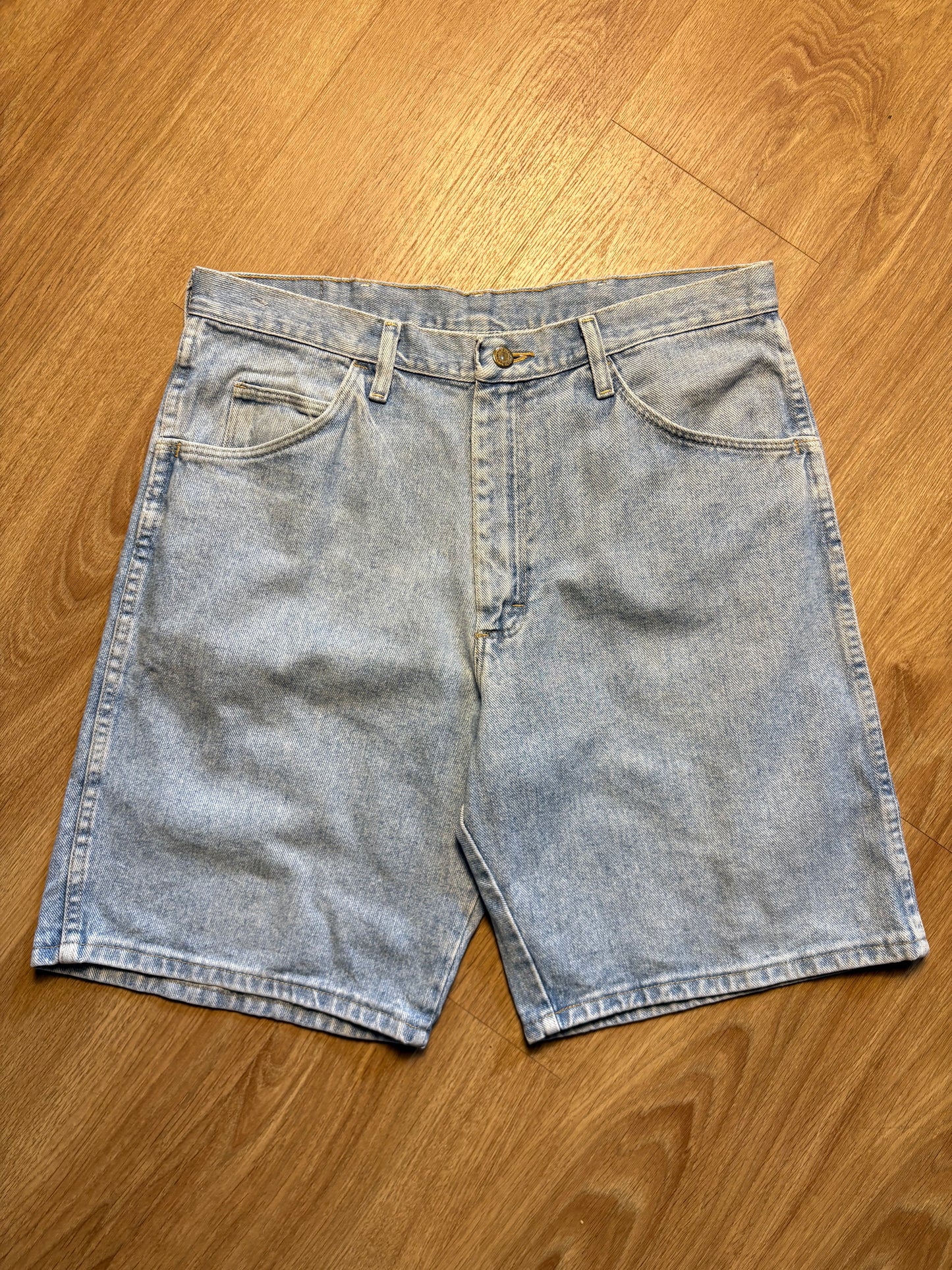 Vintage Wrangler Baggy Denim Shorts (34w)