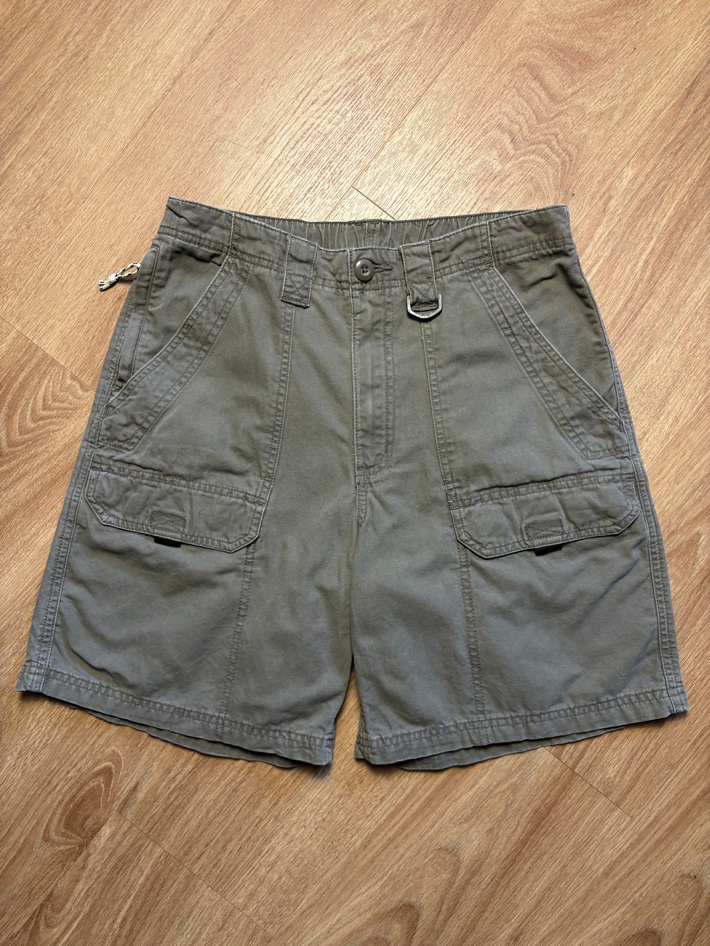 Vintage Wrangler Khaki Green Multi-pocket Cargo Shorts (32w)