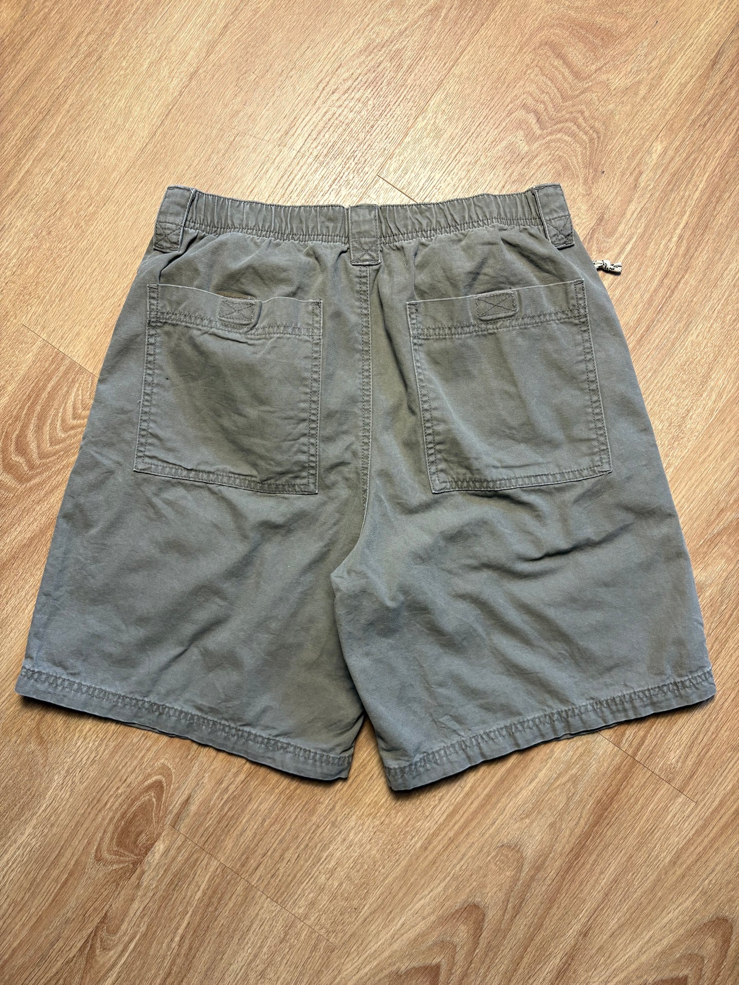 Vintage Wrangler Khaki Green Multi-pocket Cargo Shorts (32w)