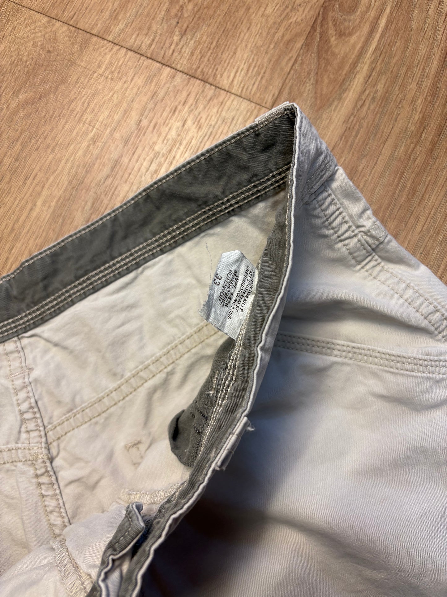 Vintage Wrangler Chalk White Carpenter Shorts (33w)