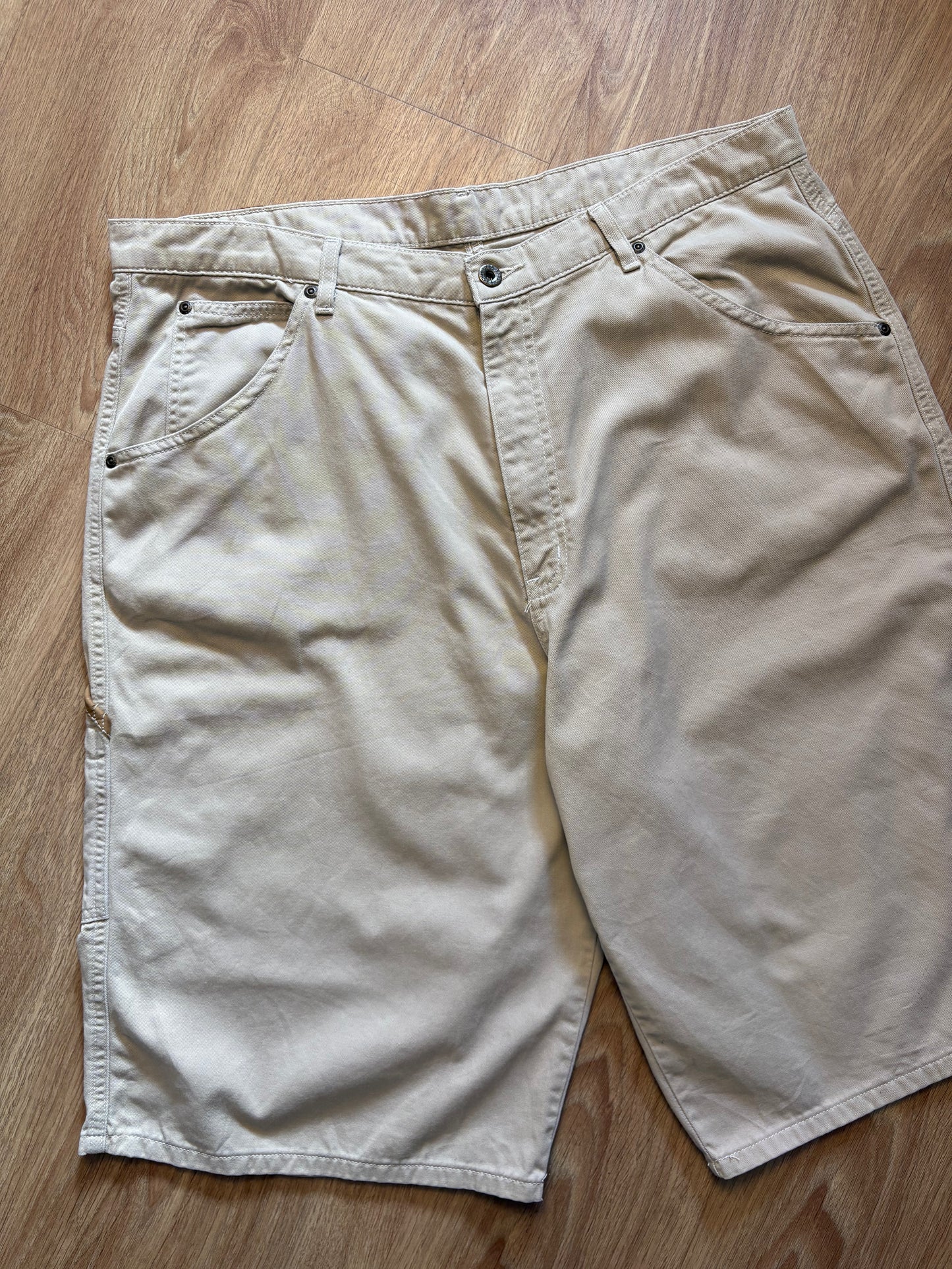 Vintage Ralph Lauren Beige Carpenter Shorts (36w)