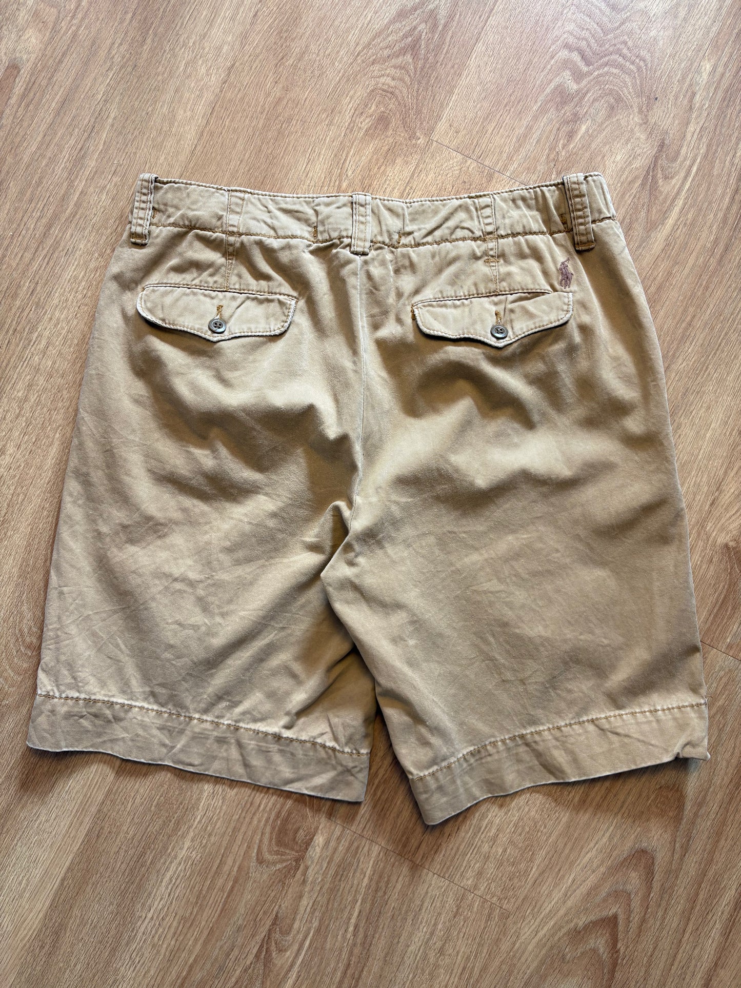 Vintage Ralph Lauren Beige Baggy Shorts (33w)