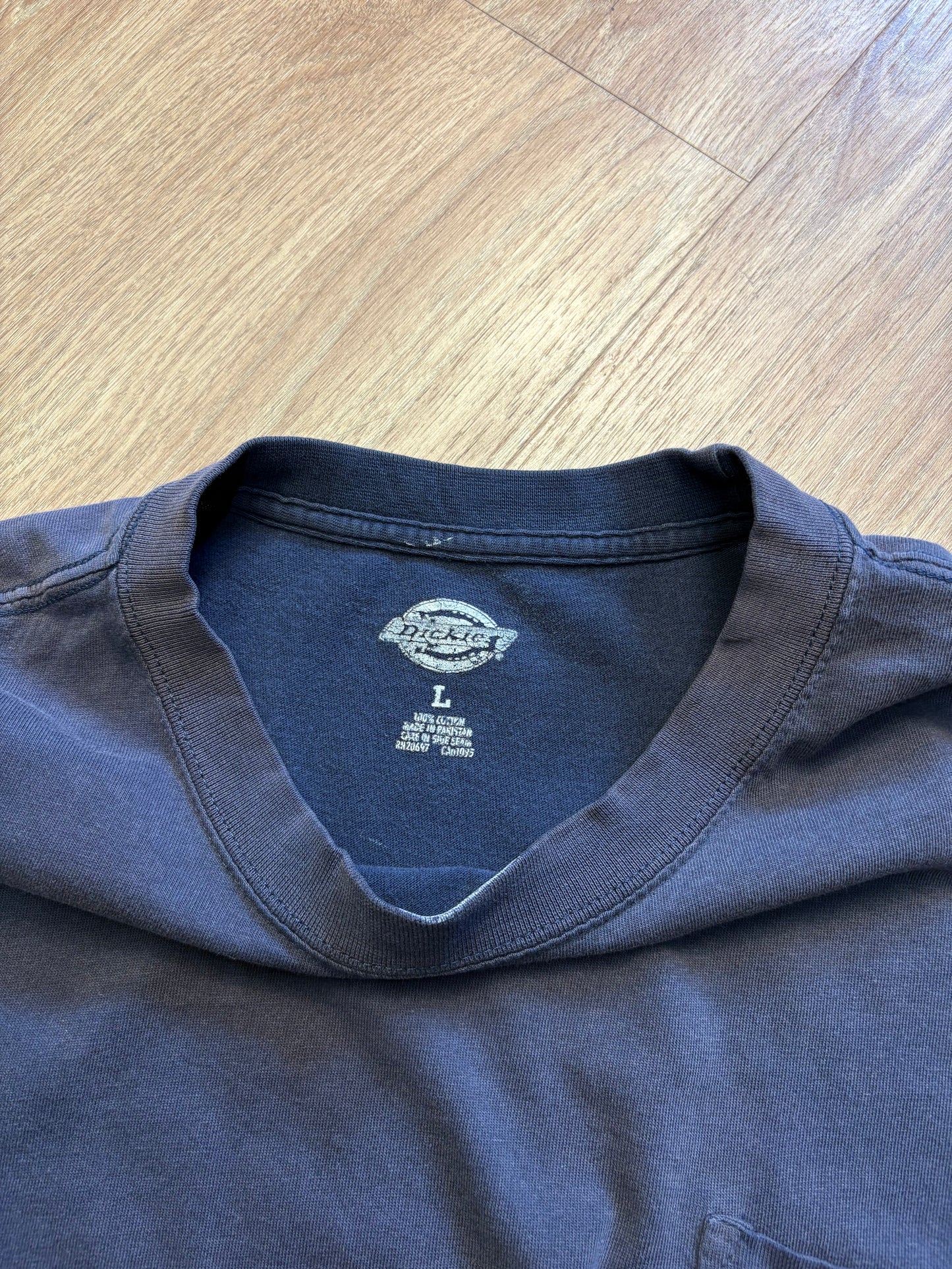 Vintage Dickies Workwear Washed Navy Blue Pocket Tee (L)