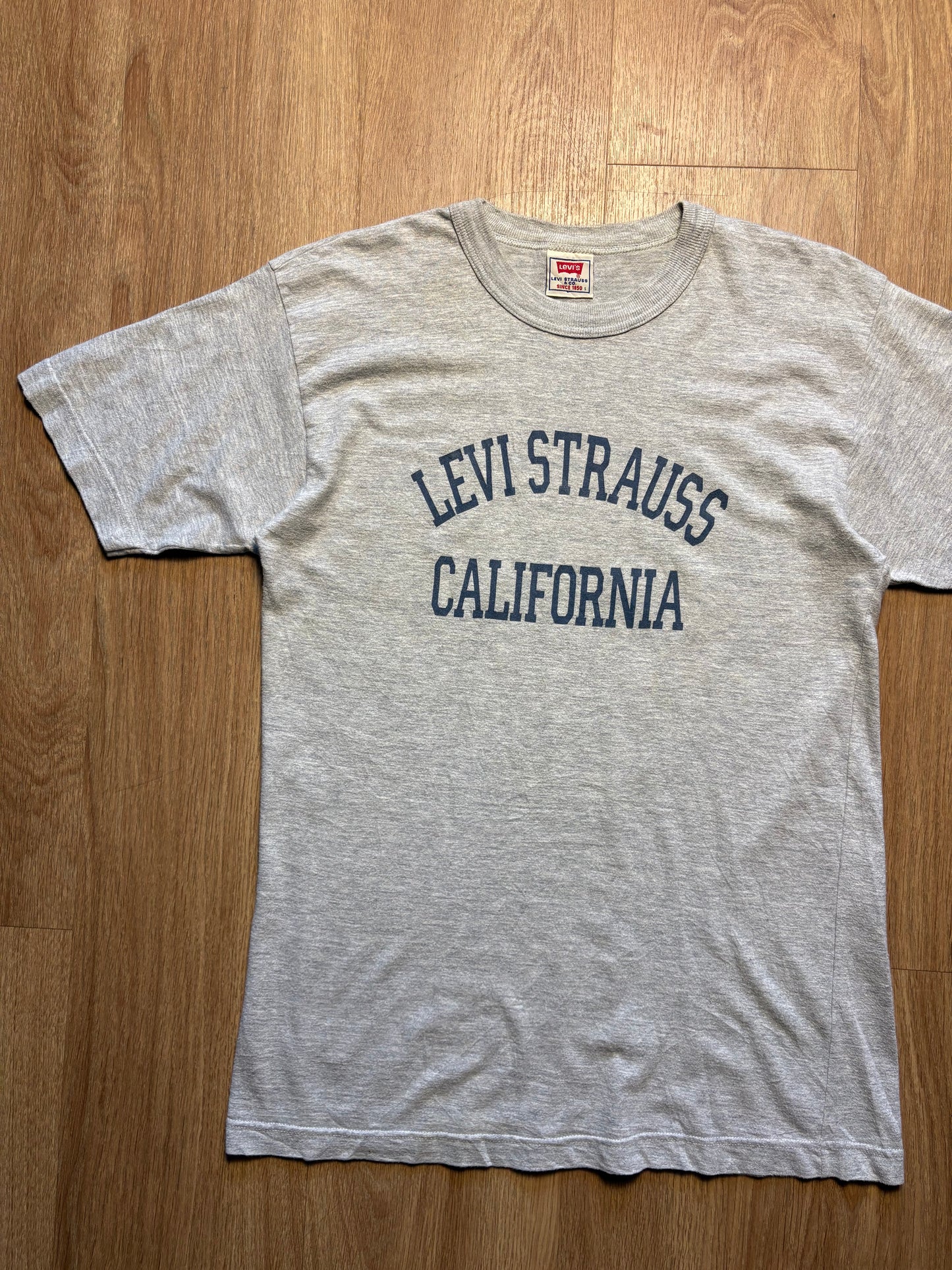 Vintage Levi's Strauss Heather Grey Heavyweight T-shirt (S)