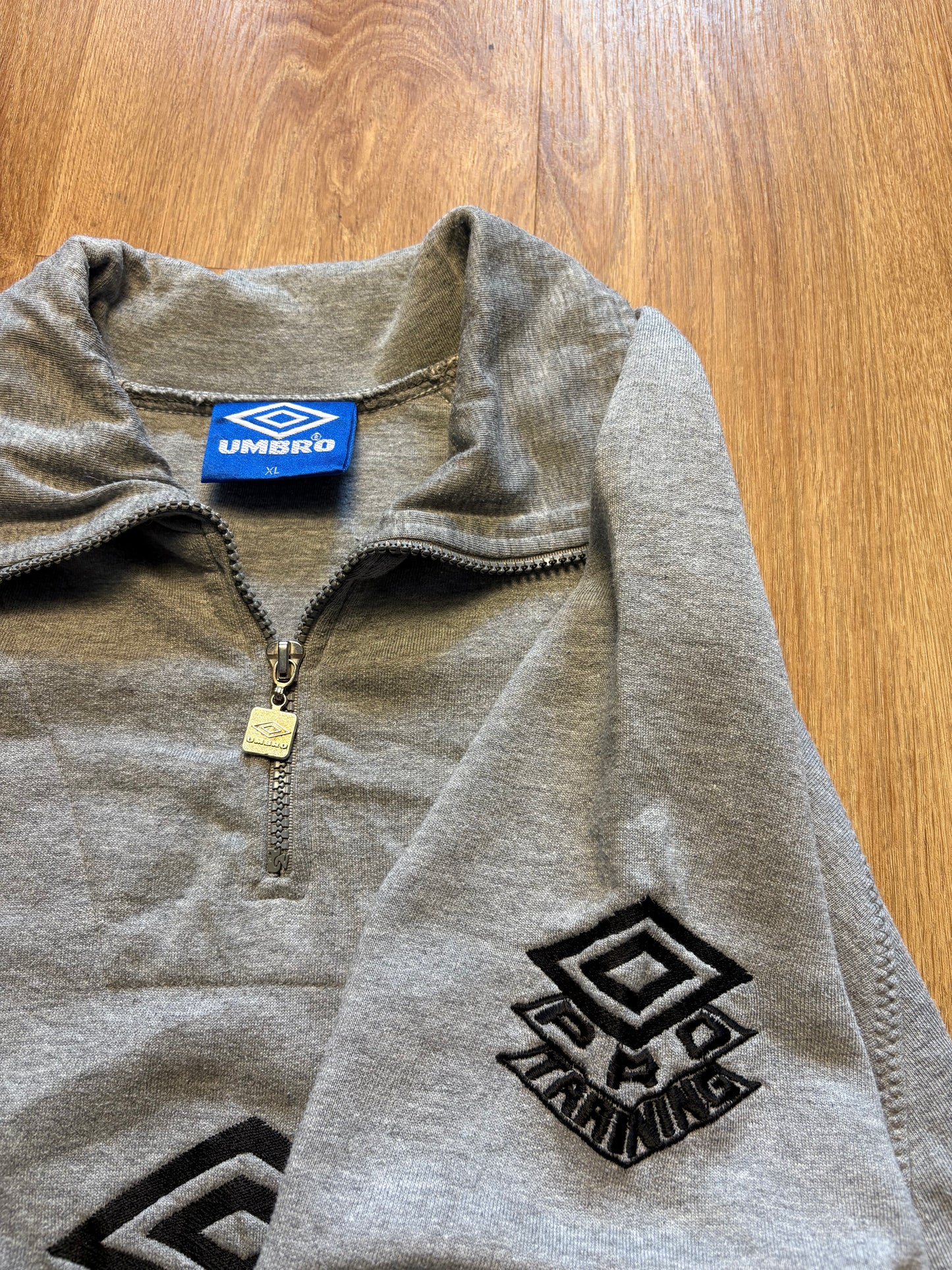 Vintage Umbro Pro Training Grey Quarter Zip Sweatshirt (XL)