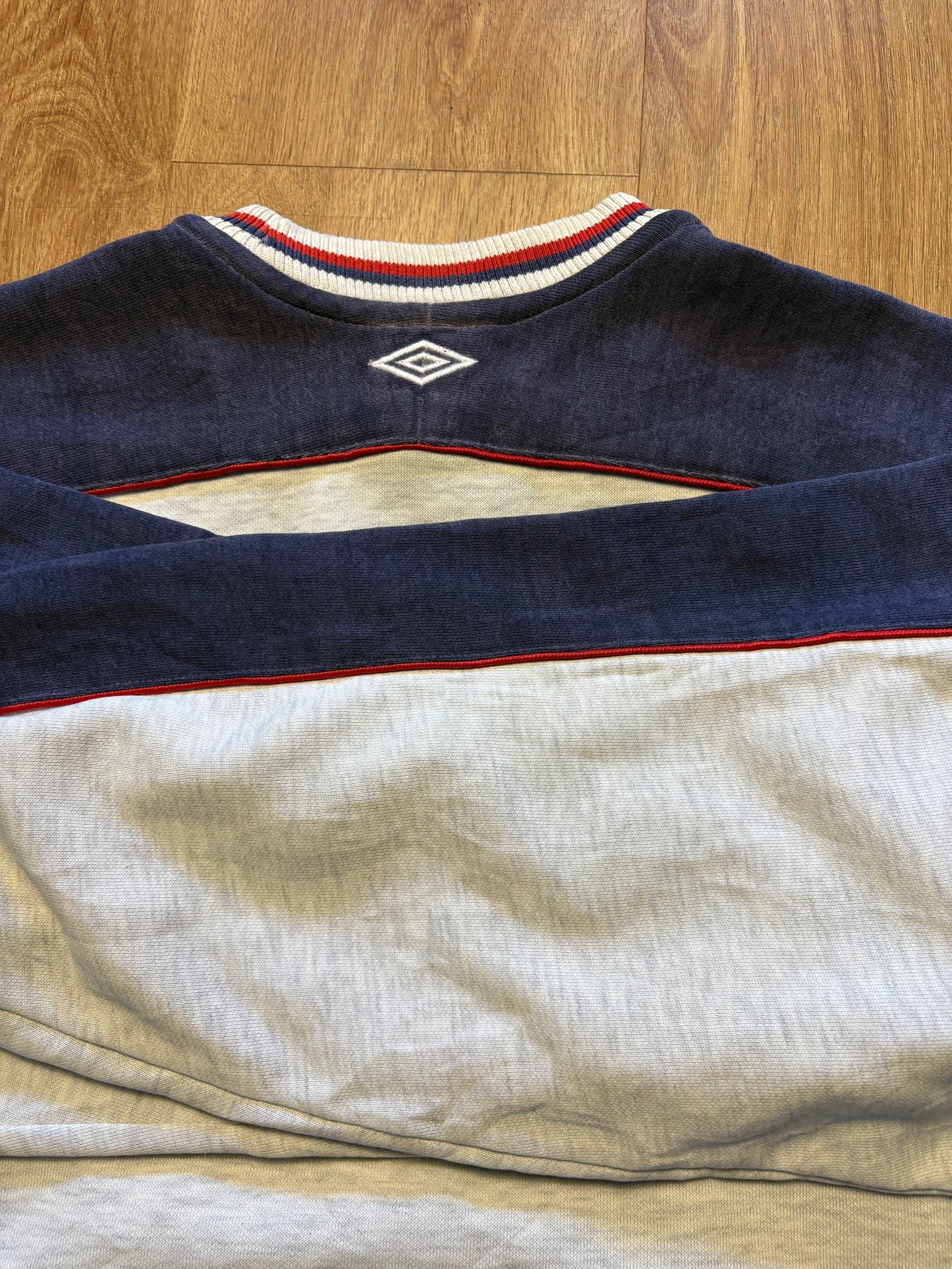 Vintage Umbro Embroidered Spellout Heather Grey (M)