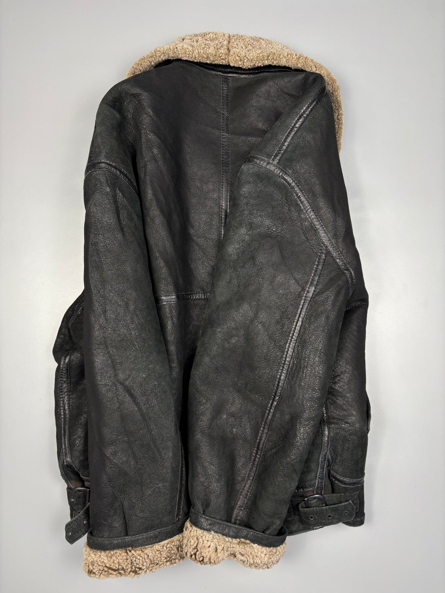 Vintage 1980s Shearling Lined Sheepskin Aviator Leather Jacket (L)