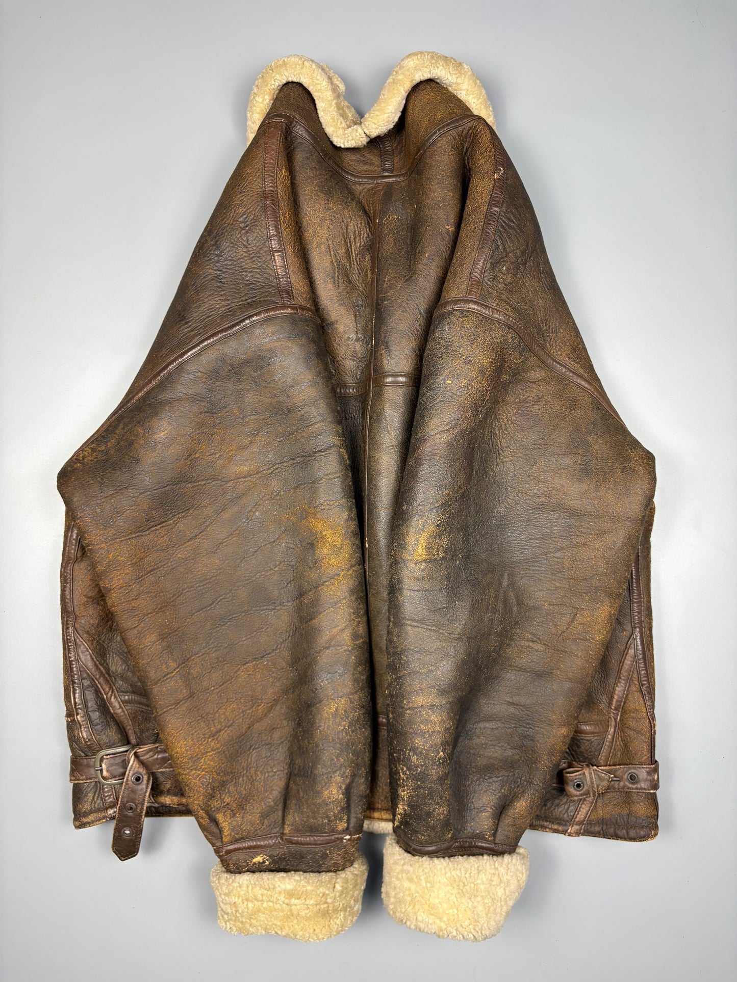 Vintage 1980s Aviation Shearling Lined Leather A-2 Flight Jacket (S)