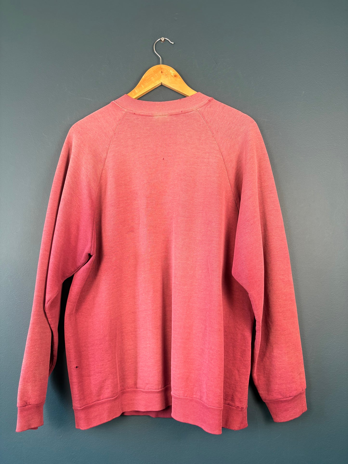 Vintage 80s Salmon Pink Sun Faded Henley Sweatshirt (L)