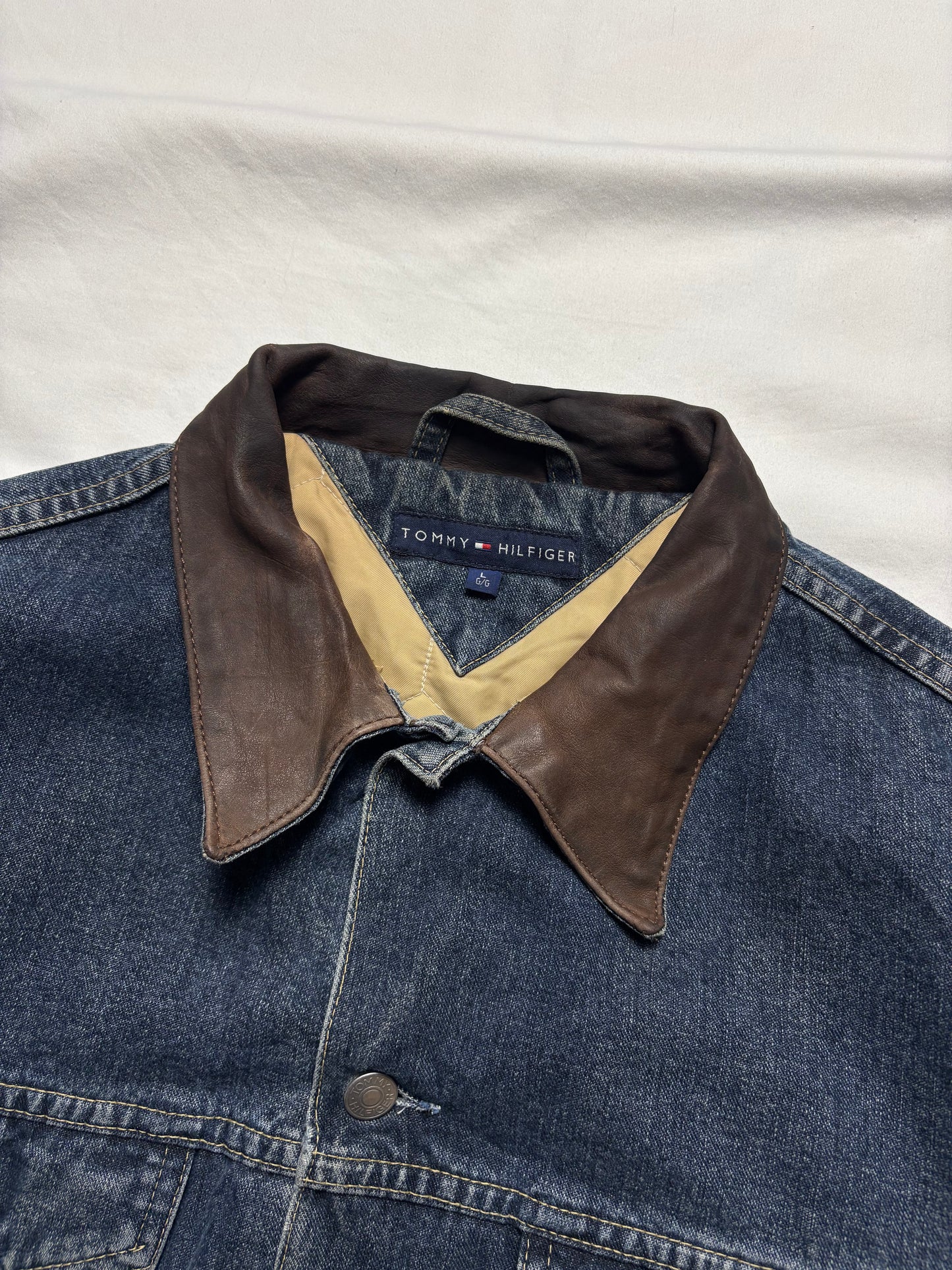 Vintage Tommy Hilfiger Dark Denim Leather Collar Jacket (L)9