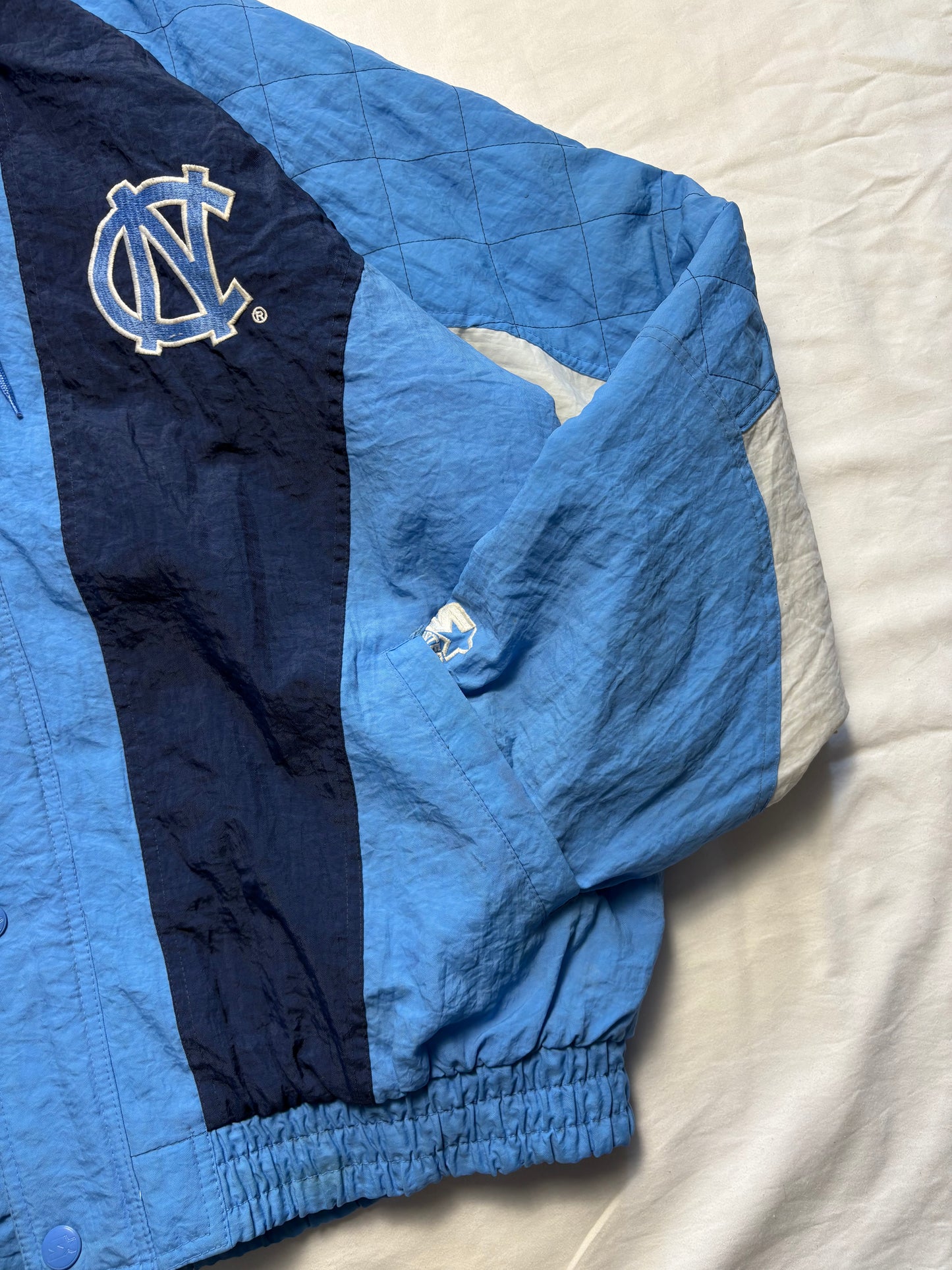 Starter North Carolina 90s Football Quilted Jacket (L)
