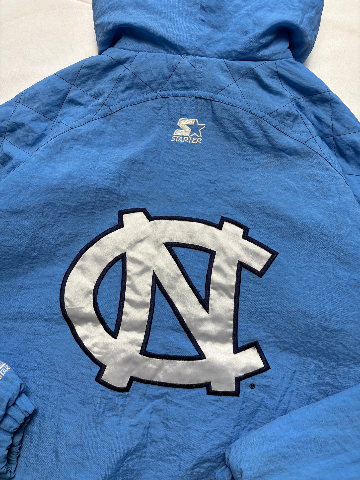 Starter North Carolina 90s Football Quilted Jacket (L)
