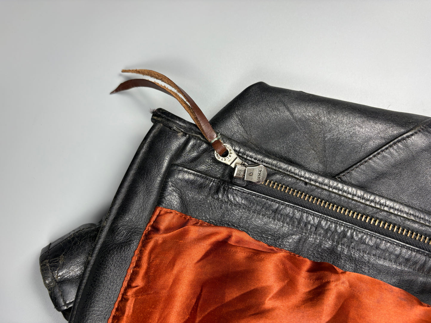 Vintage 1990s Harley Davidson Leather Jacket (women's M)