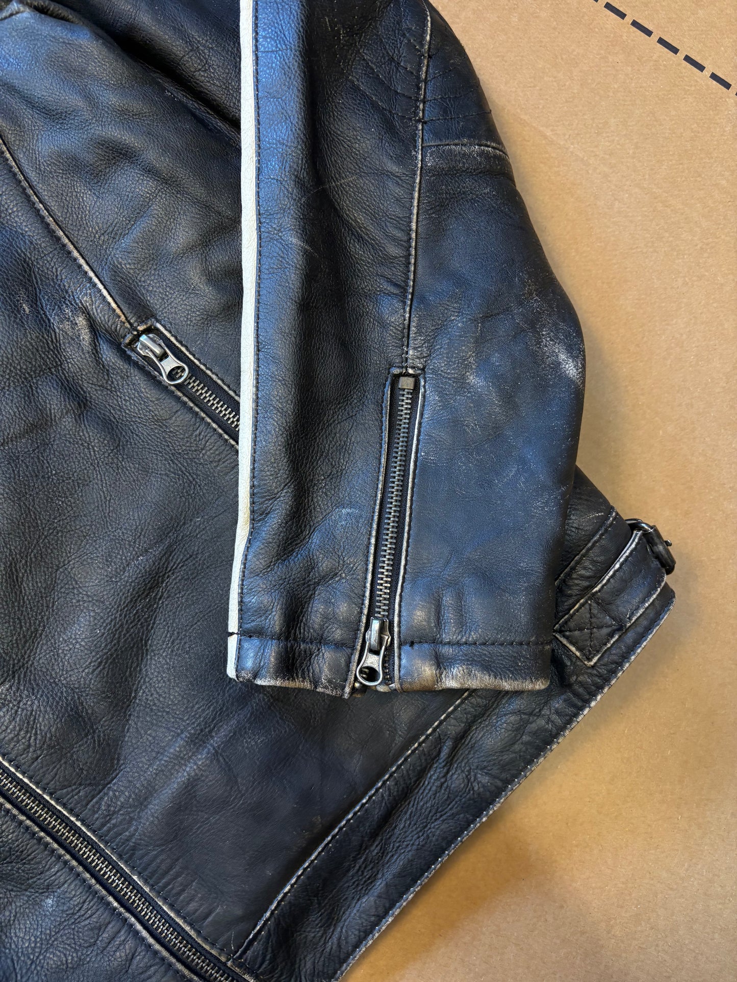 Vintage Italian Black Racing Motorcycle Leather Jacket (M)