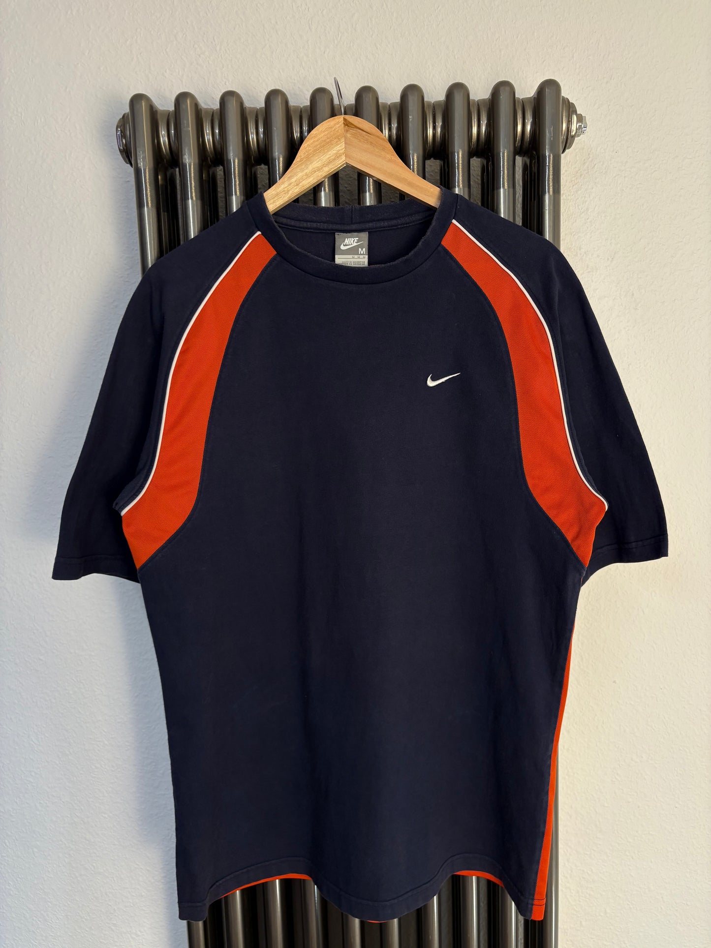 Nike 2000s Orange + Navy Mini Swoosh Athletic Tee (M)