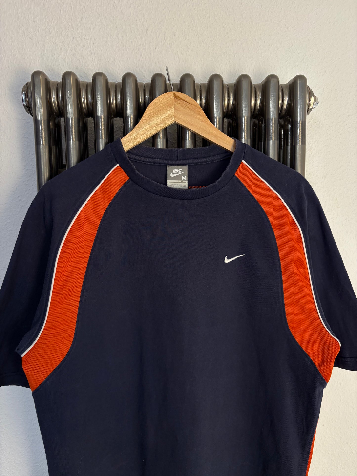 Nike 2000s Orange + Navy Mini Swoosh Athletic Tee (M)