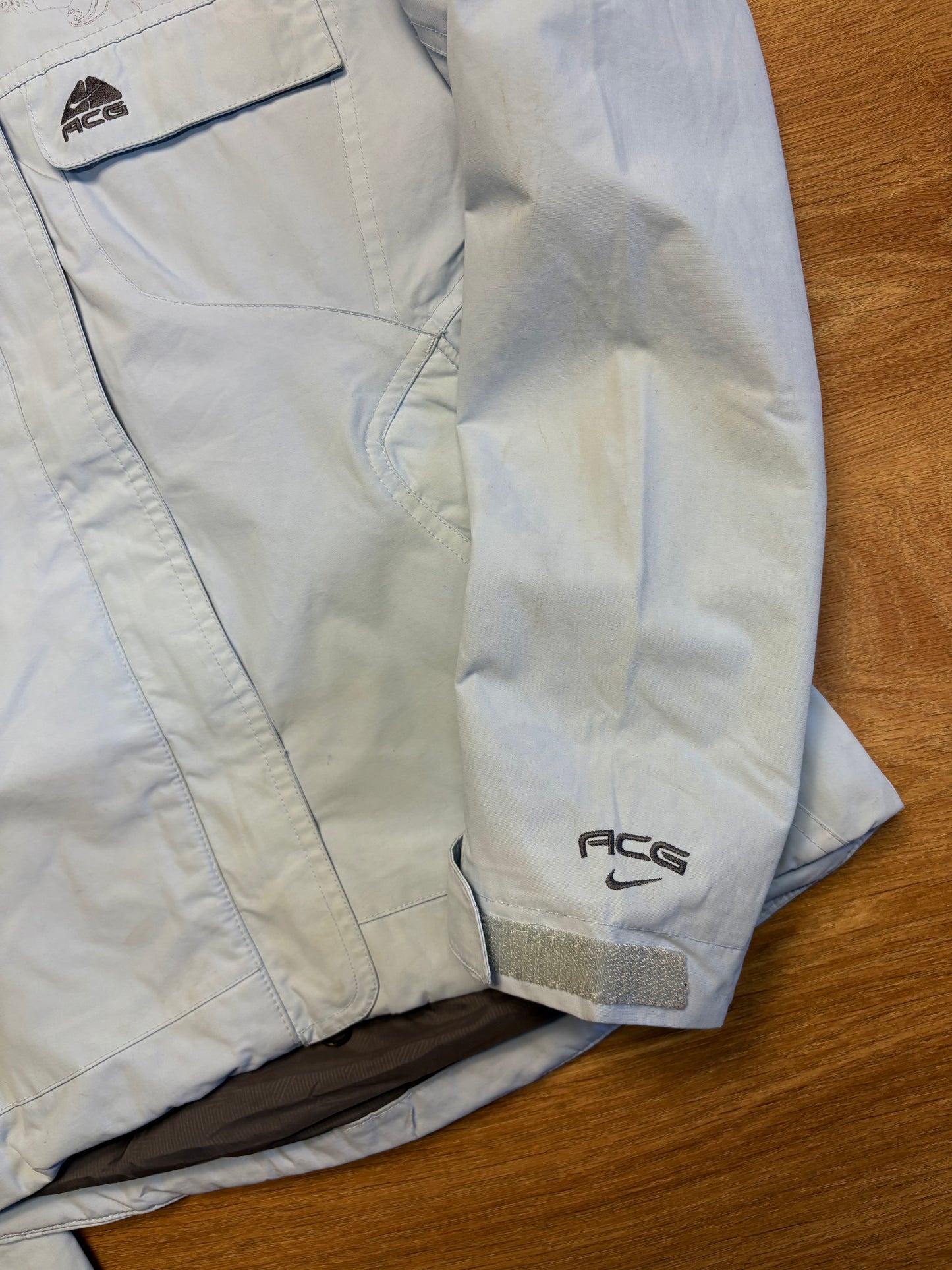 Nike ACG 2000s Baby Blue Rain Jacket (women's XS)