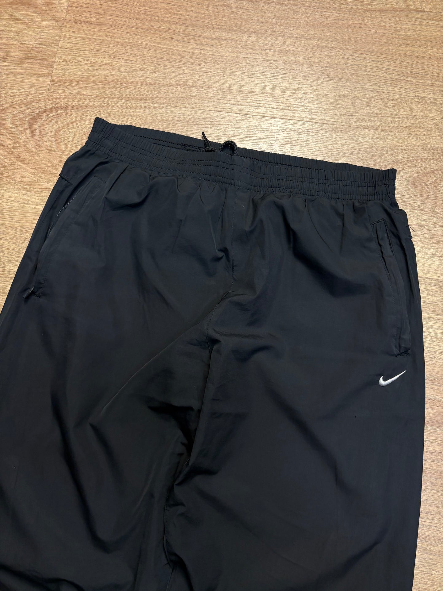 Nike AIR 2000s Black Baggy Track Pants (XL)