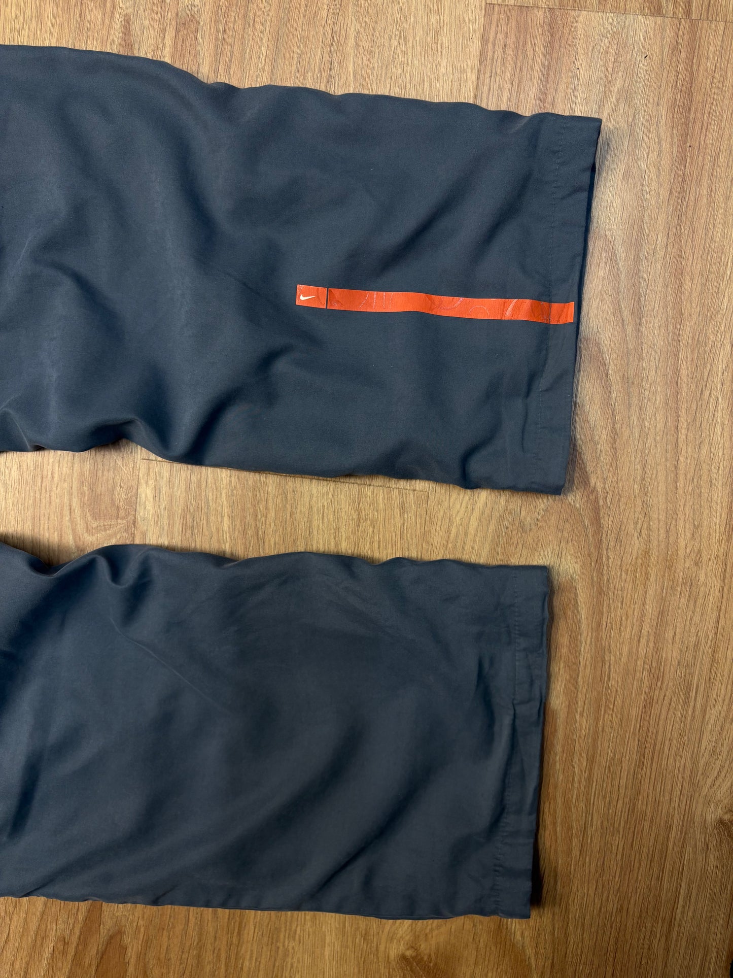 Nike Mini Swoosh 2000s Dark Grey Wide Leg Track Pants (34x30)