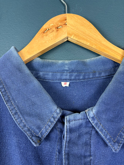 True Vintage 1960s Faded Blue French Chore Jacket (M)