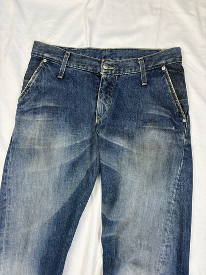 Vintage Levi's Engineered Twisted Denim Jeans (28x32)
