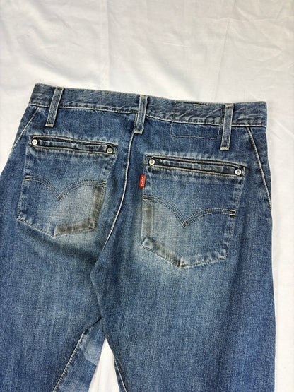 Vintage Levi's Engineered Twisted Denim Jeans (28x32)