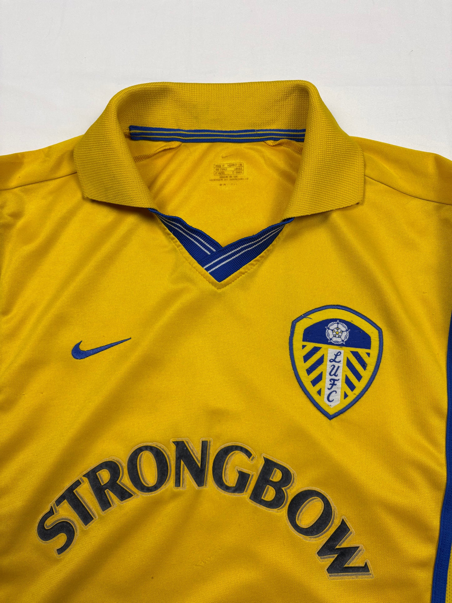 Leeds United 2000-01 Nike Football Shirt (M)