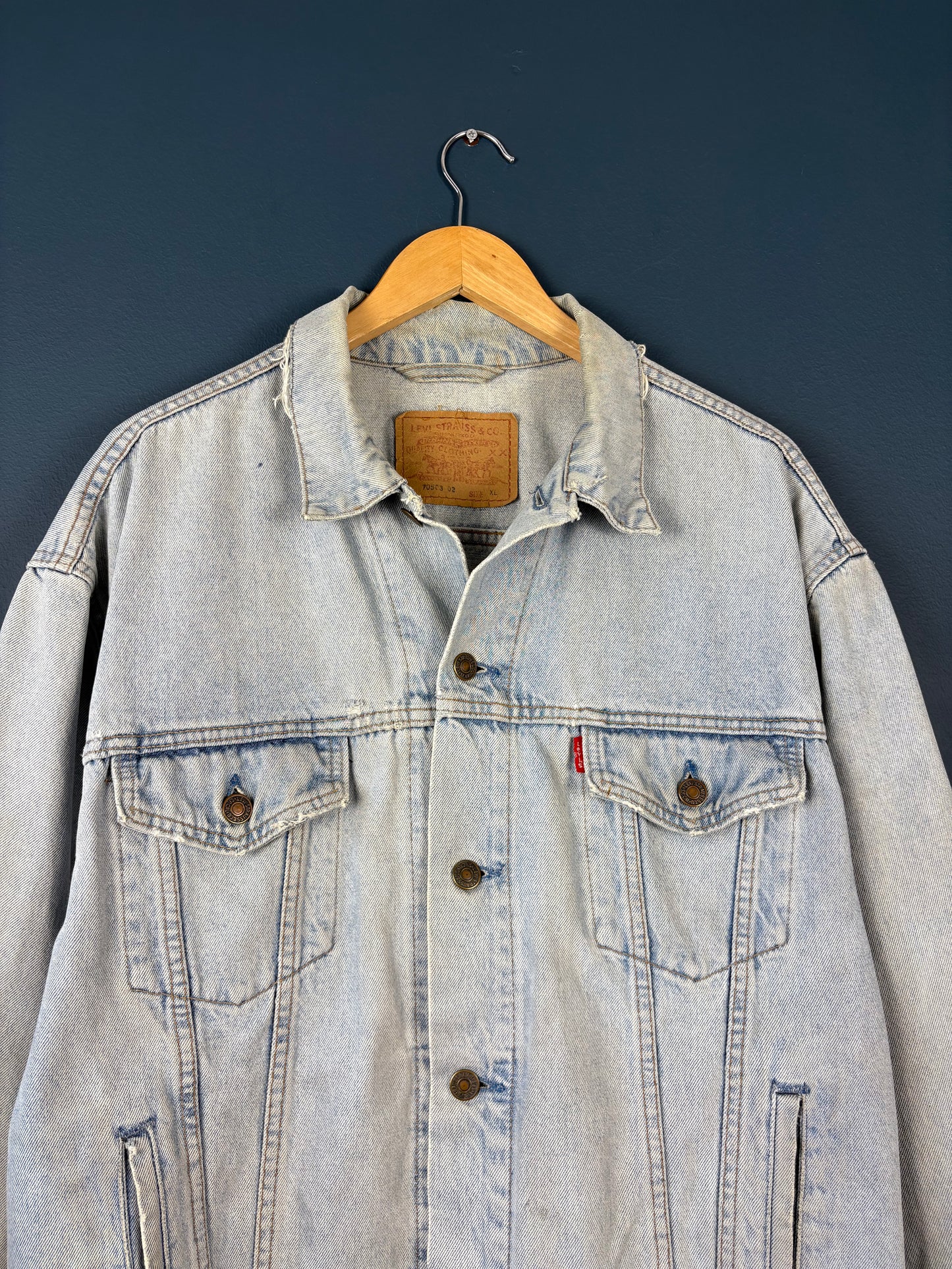 Vintage Levi's Classic Light Wash Denim Jacket (XL)