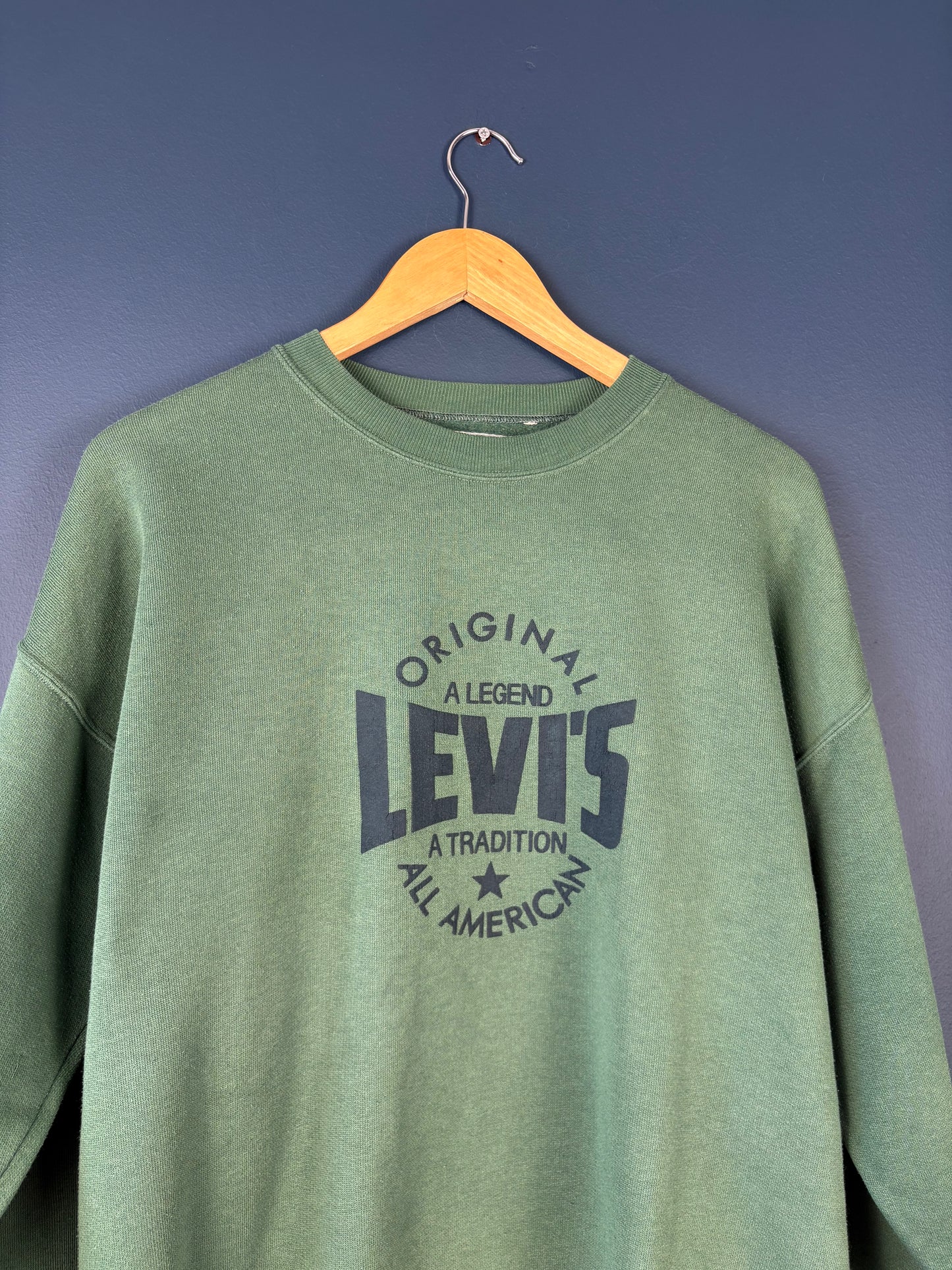Vintage Levi's 80s Green Graphic Sweatshirt (M)
