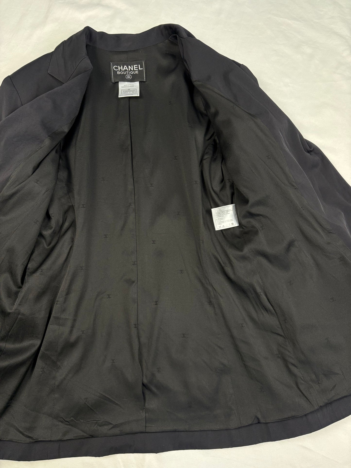 Vintage Chanel Boutique 90s Black Satin Blazer (women's M)