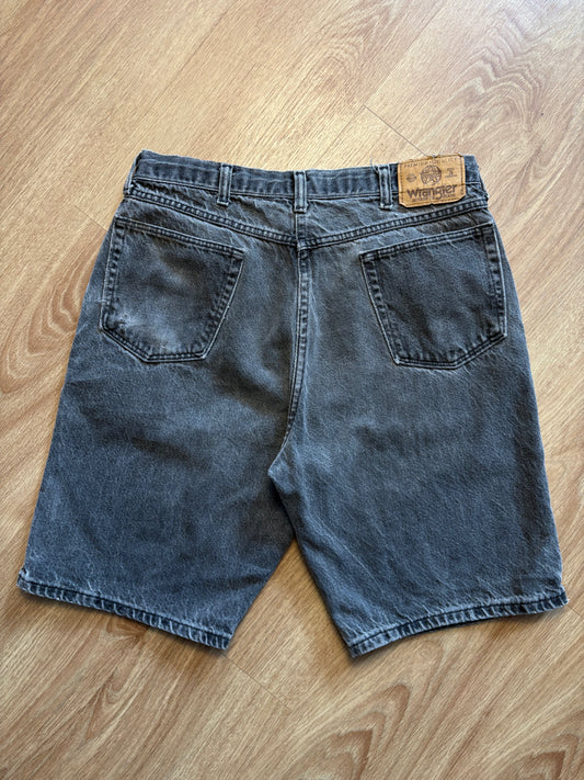 Vintage Wrangler Baggy Grey Washed Denim Shorts (34w)