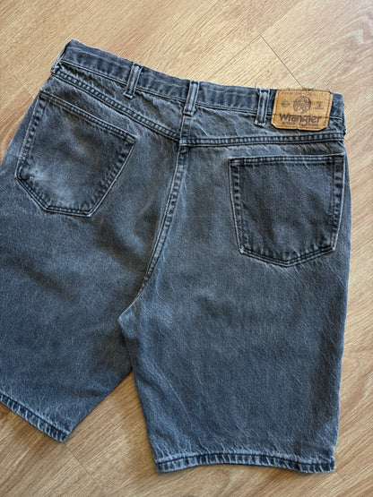 Vintage Wrangler Baggy Grey Washed Denim Shorts (34w)
