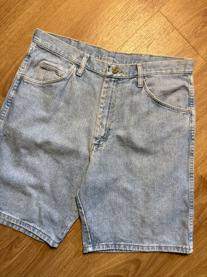 Vintage Wrangler Baggy Denim Shorts (34w)