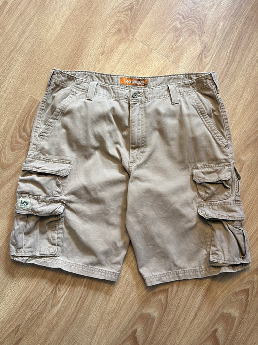 Vintage LEE Dungarees Carpenter Beige Shorts (36w)