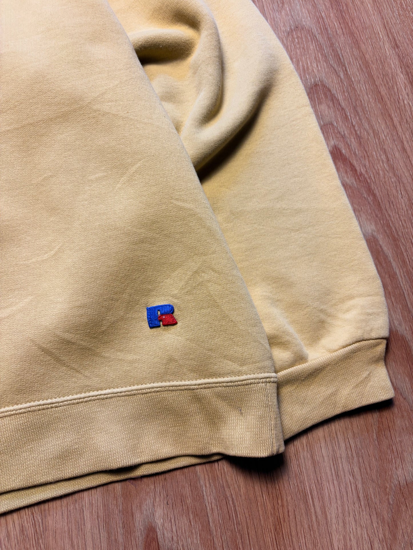 Vintage Russell Athletics Light Yellow Heavyweight Sweatshirt (S)
