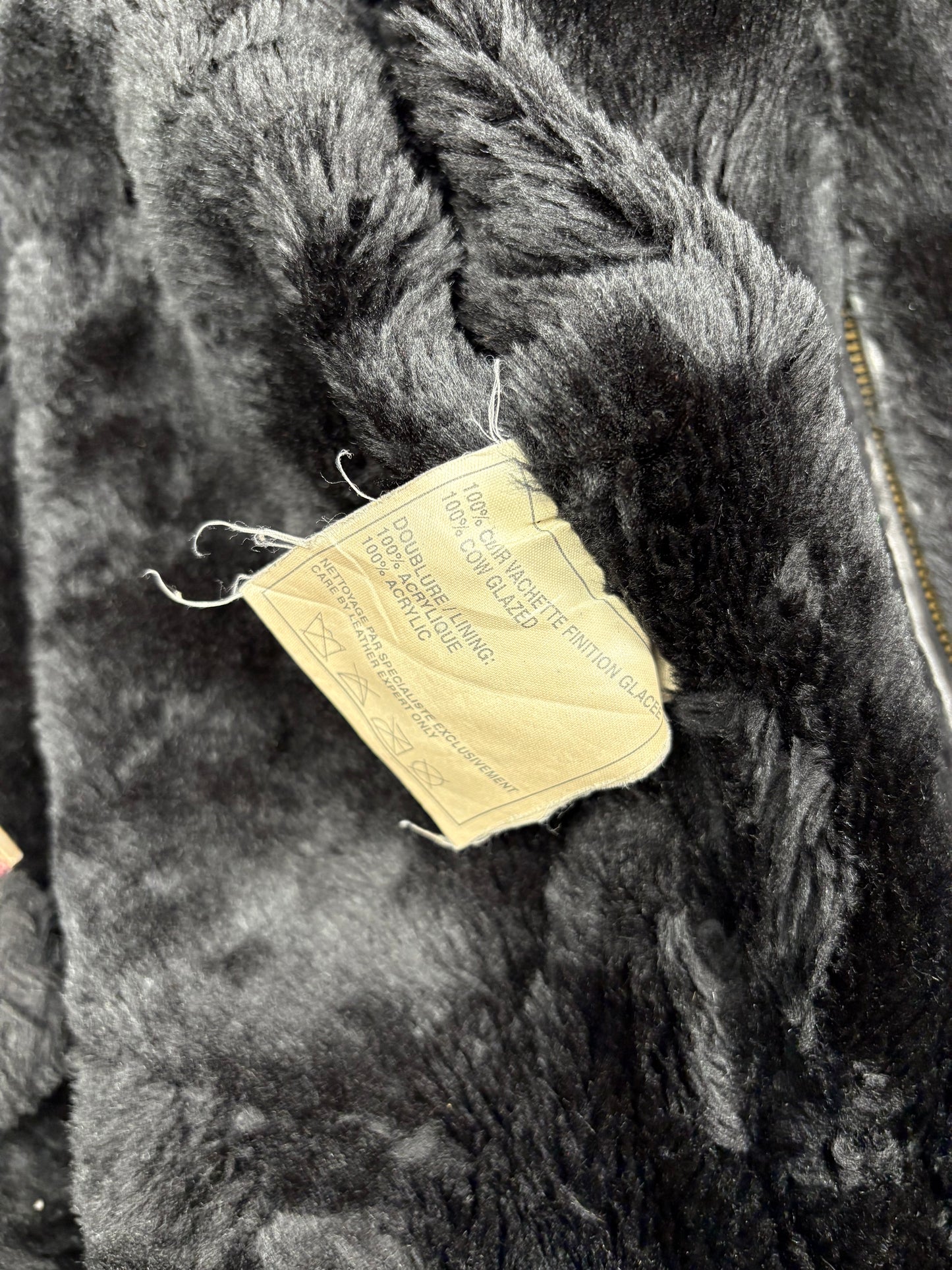 Vintage 1980s Sherling Lined Bomber Leather Jacket (women's M)