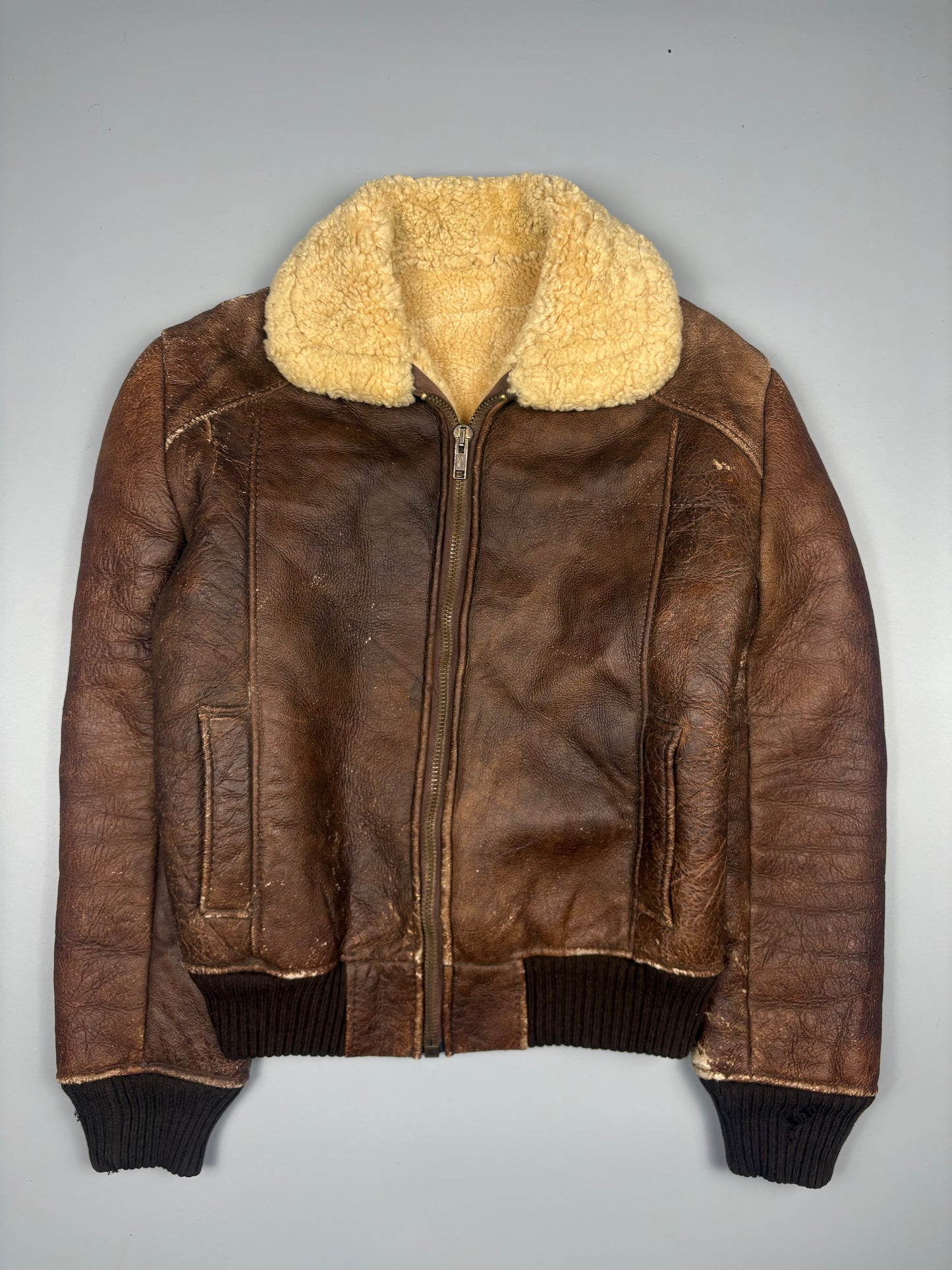 Vintage 1980s Aviation Shearling Lined Leather A-2 Flight Jacket (M)