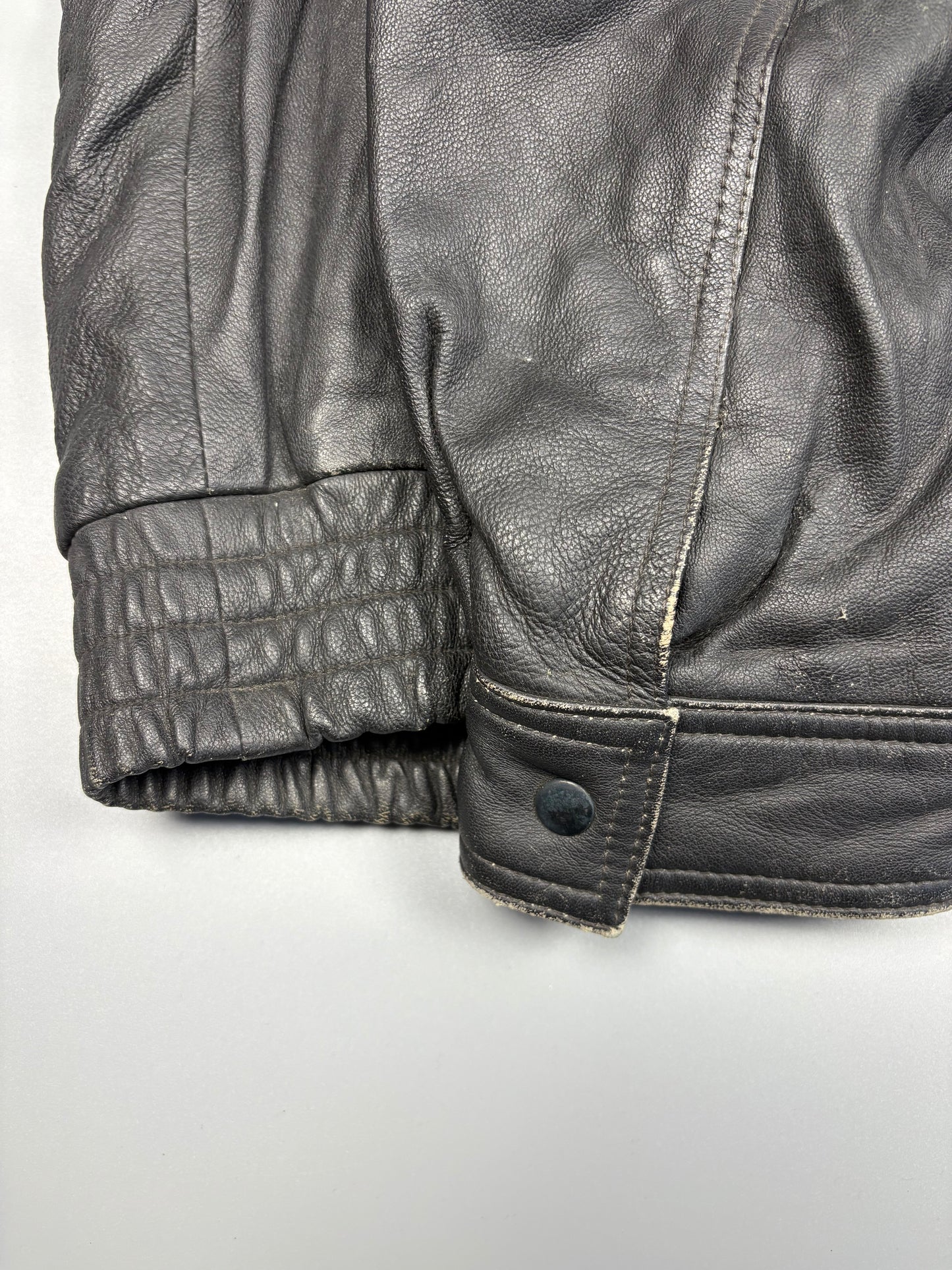 Vintage 1980s Aviation Leather A-2 Flight Jacket (L)
