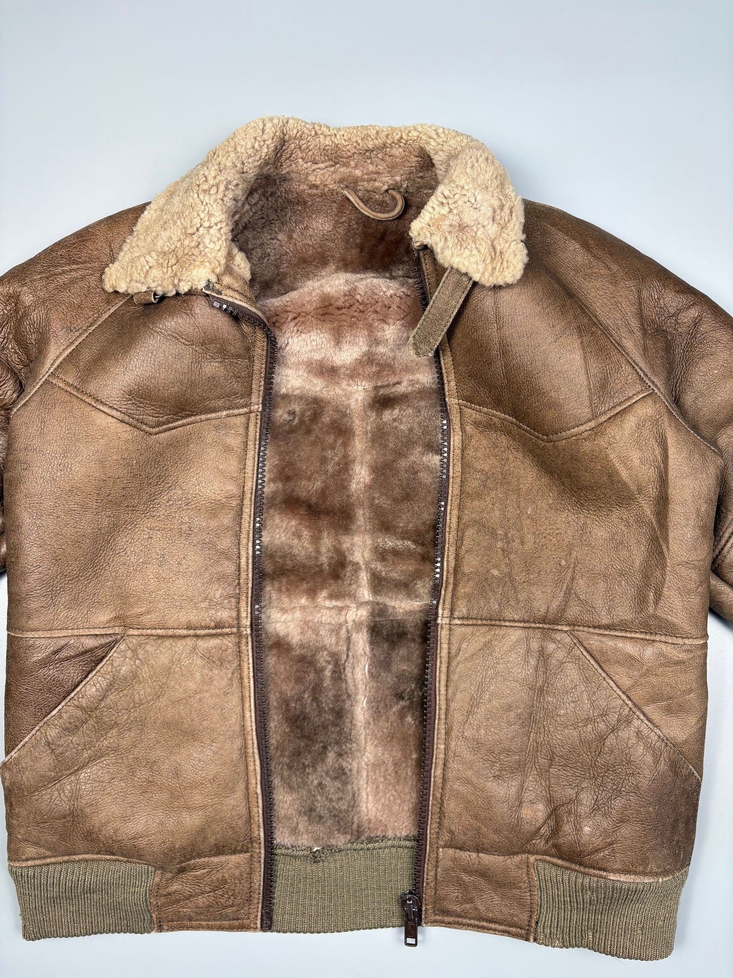 Vintage 1990s Aviation Shearling Lined Leather A-2 Flight Jacket (M)