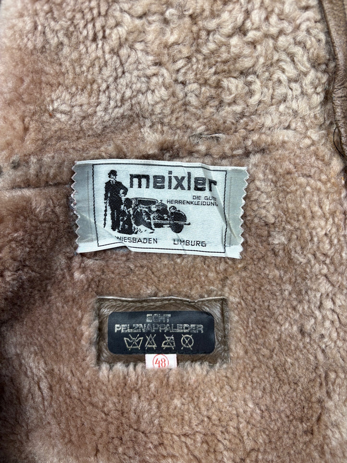 Vintage 1990s Aviation Shearling Lined Leather A-2 Flight Jacket (M)