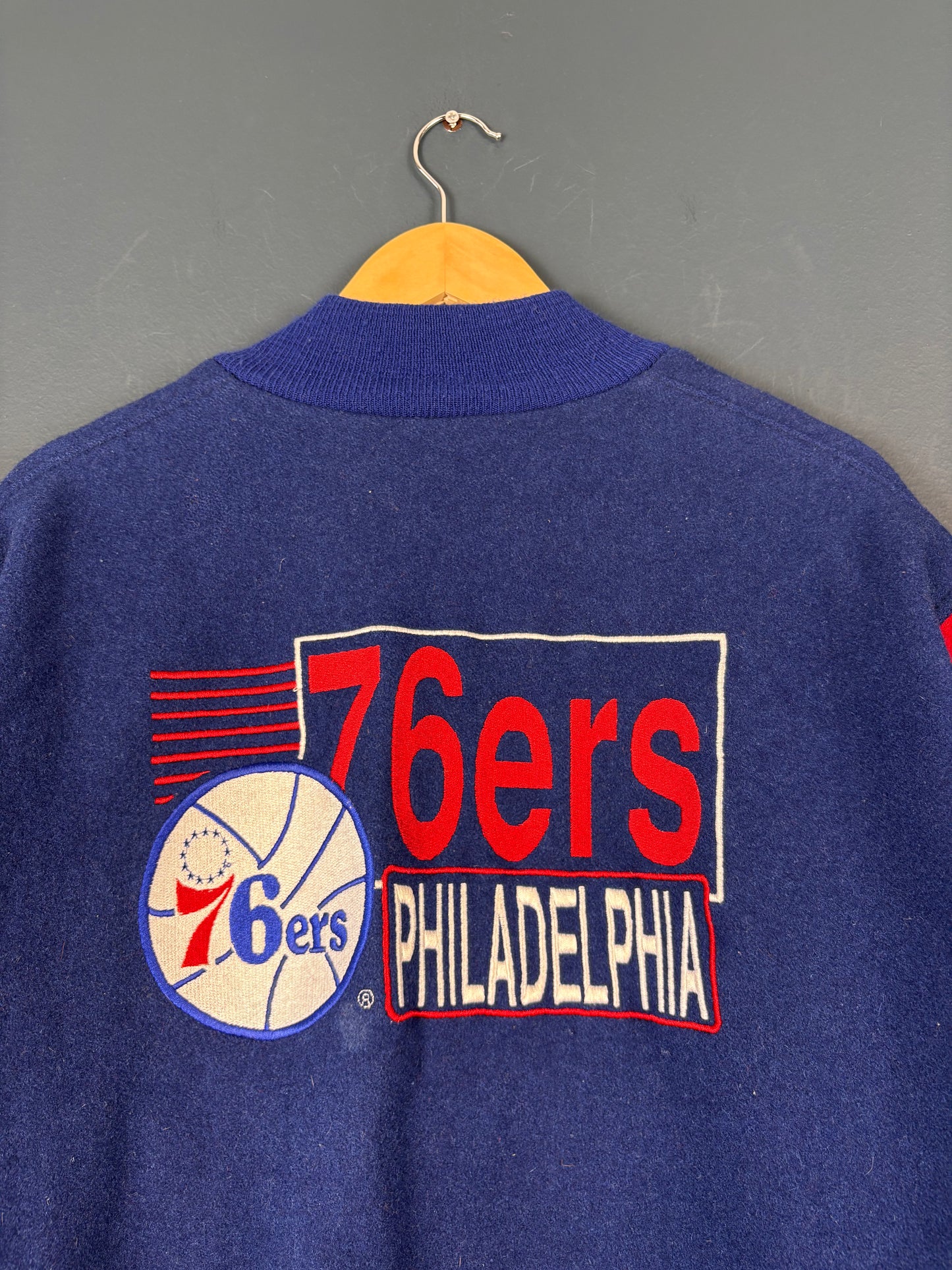 Vintage 90s Philadelphia 76ers NBA Wool Varisty Jacket (M)