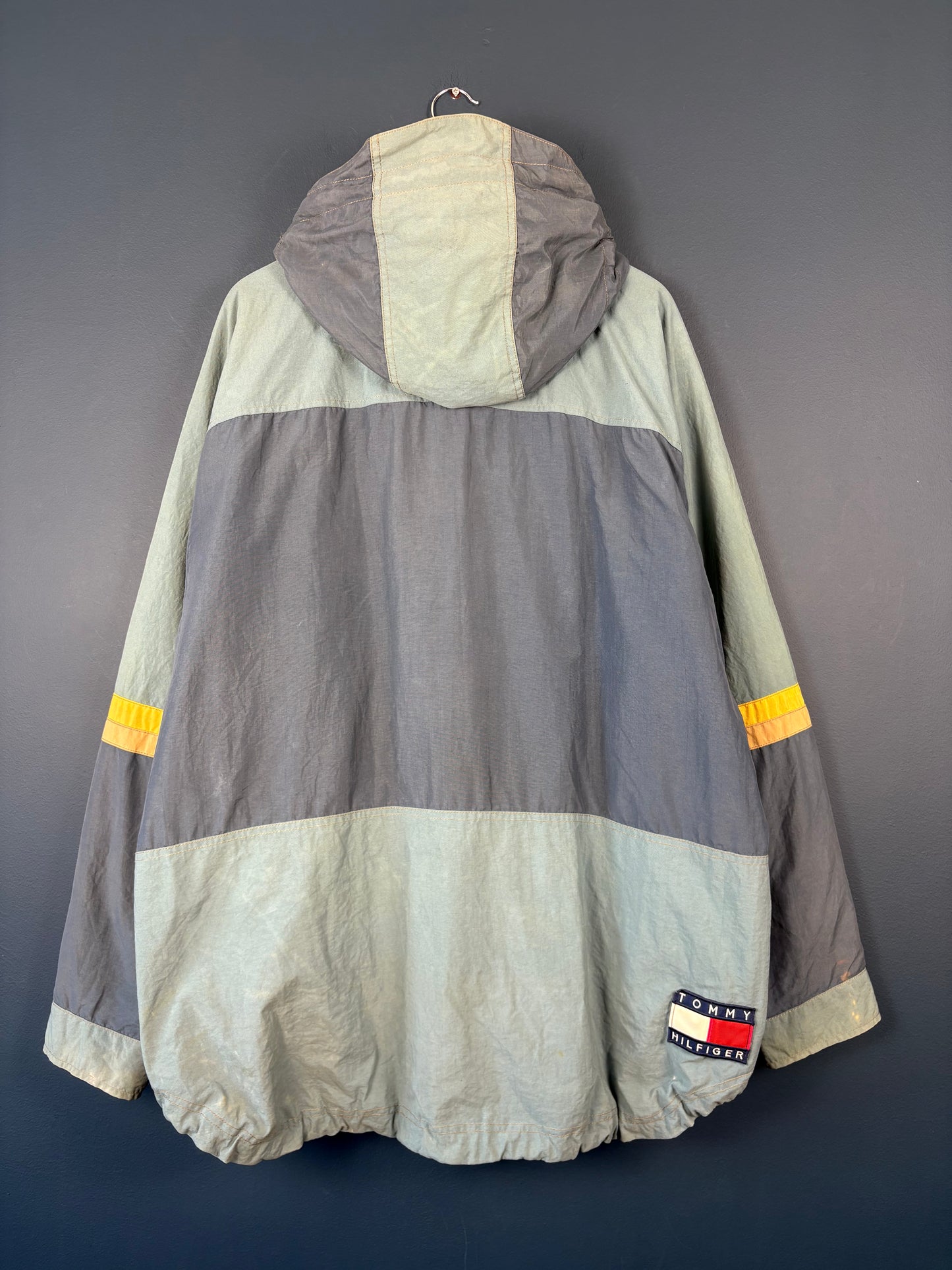 Vintage Tommy Hilfiger Boardsports Snowboarding Jacket (XL)